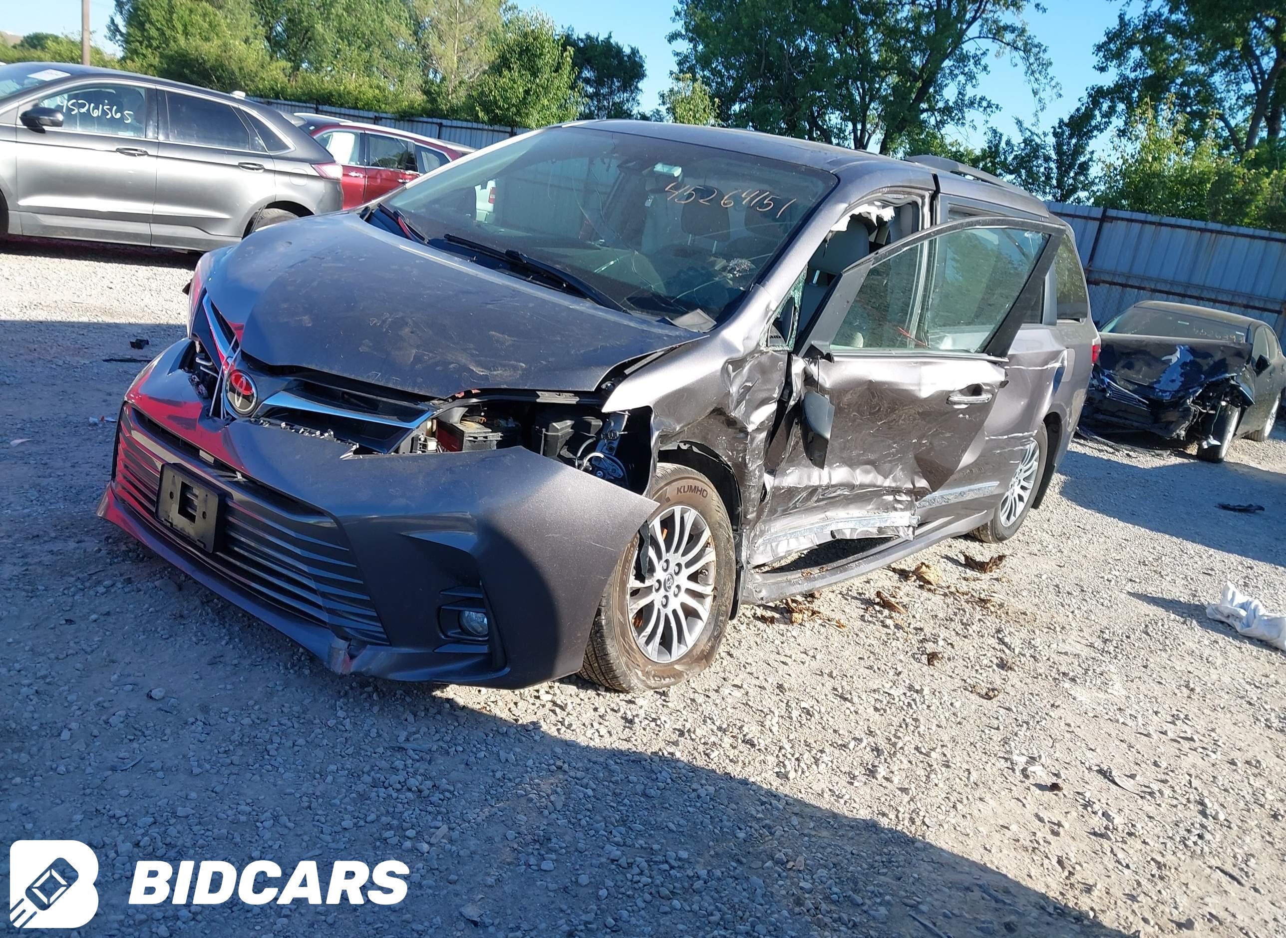 2019 Toyota Sienna, Xle 8 Pas...