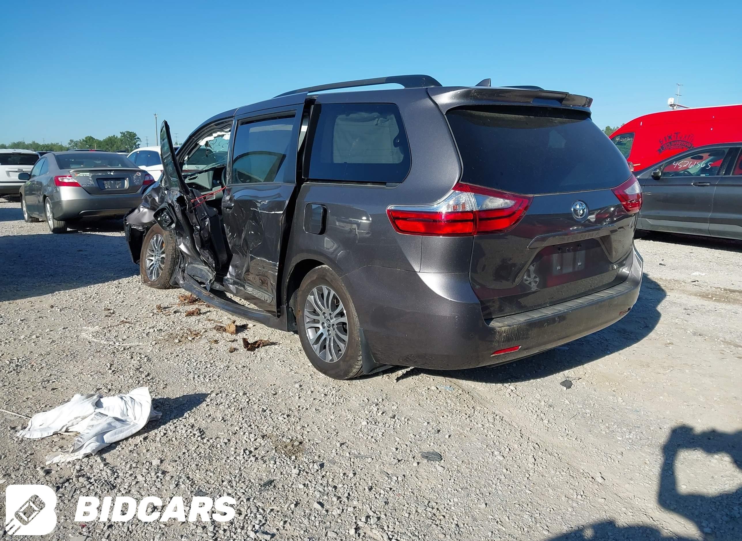 2019 Toyota Sienna, Xle 8 Pas...