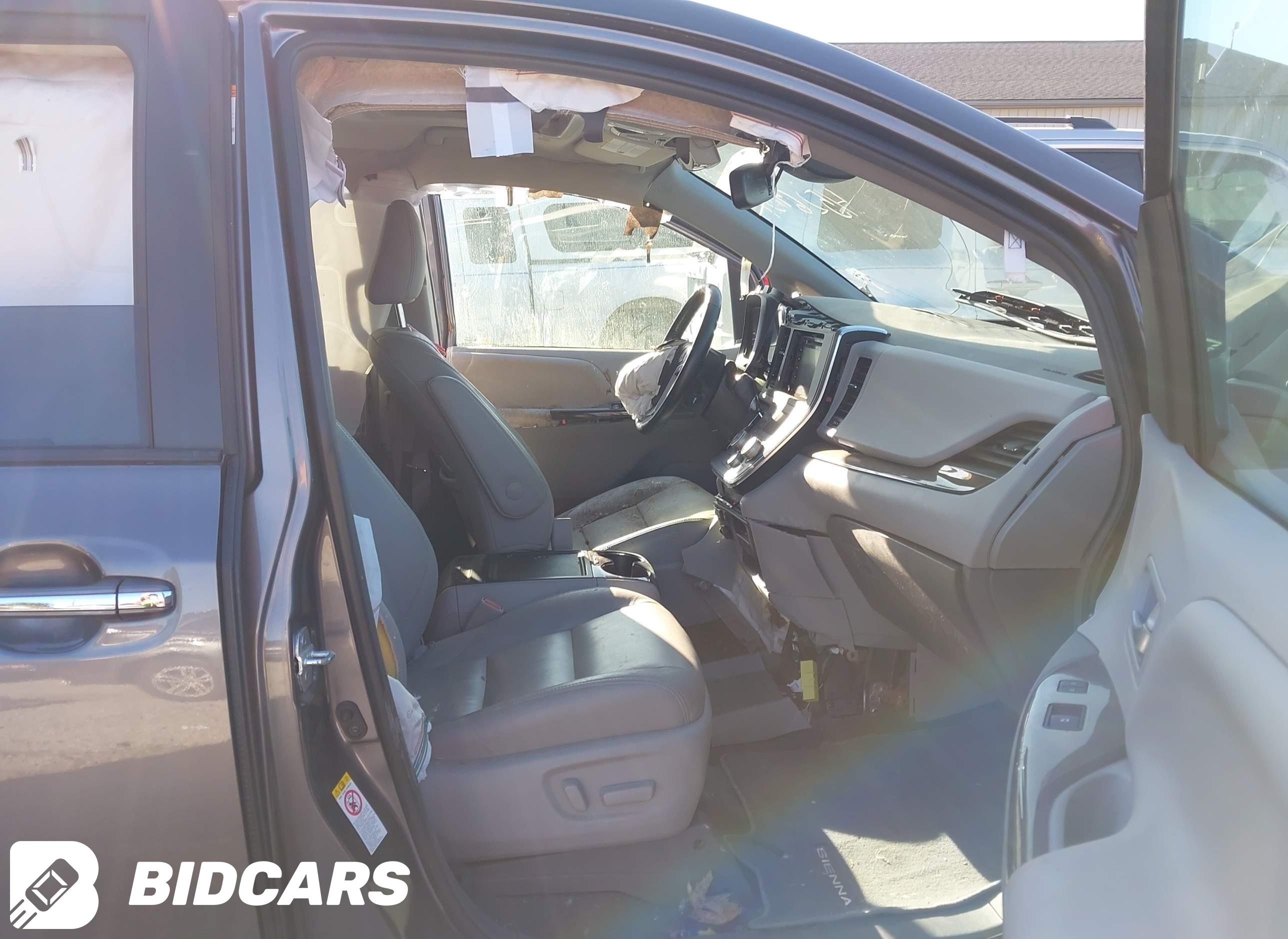 2019 Toyota Sienna, Xle 8 Pas...