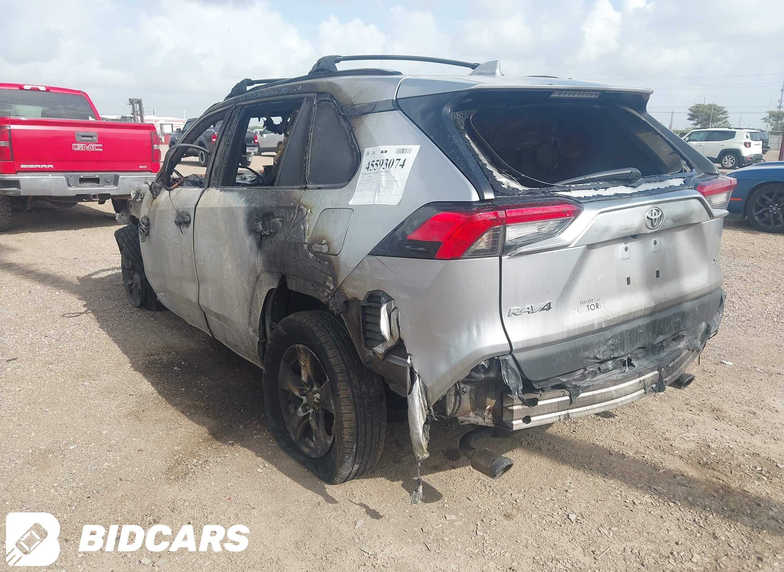 2025 Toyota RAV4, Xle
