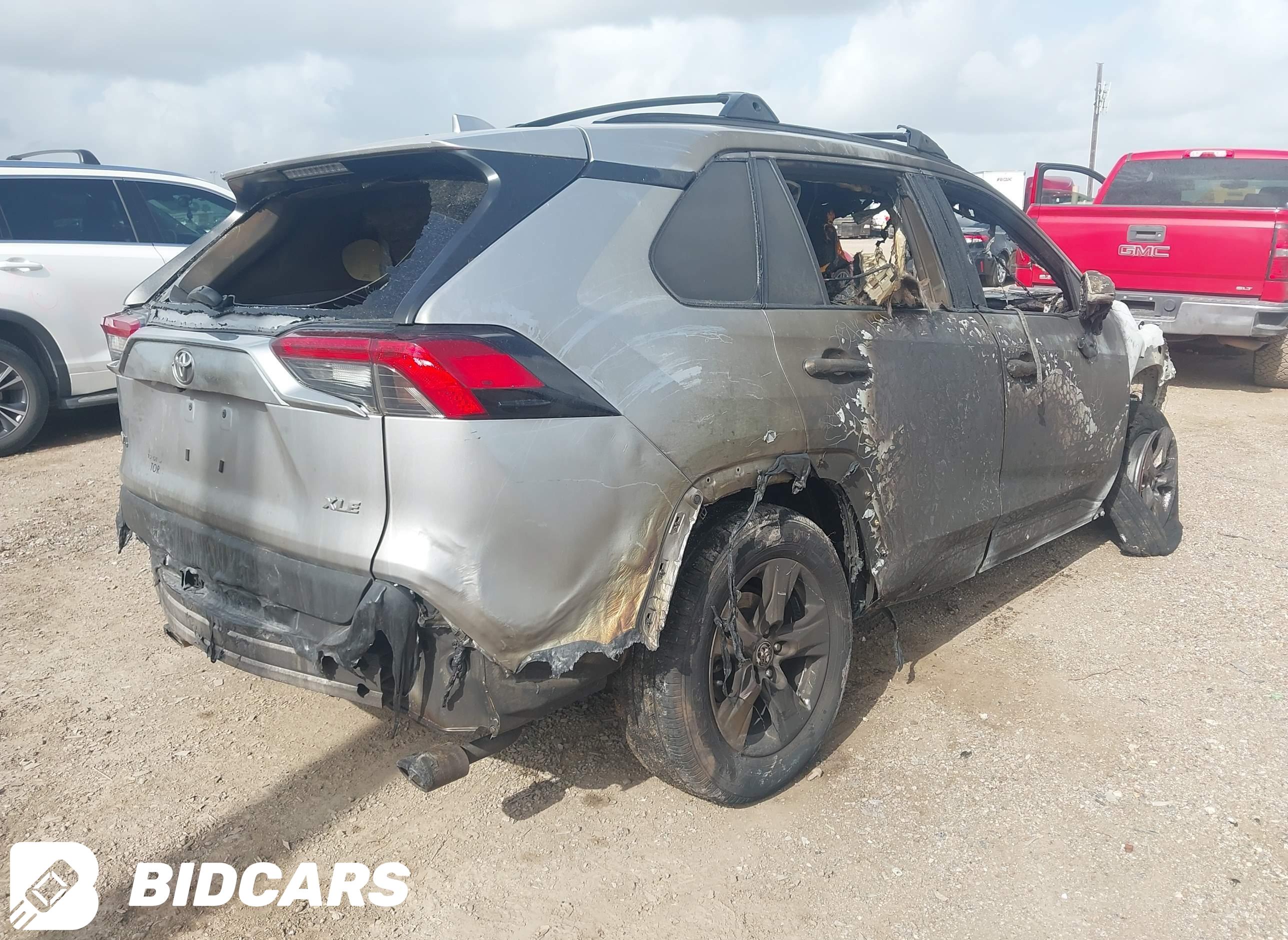 2025 Toyota RAV4, Xle