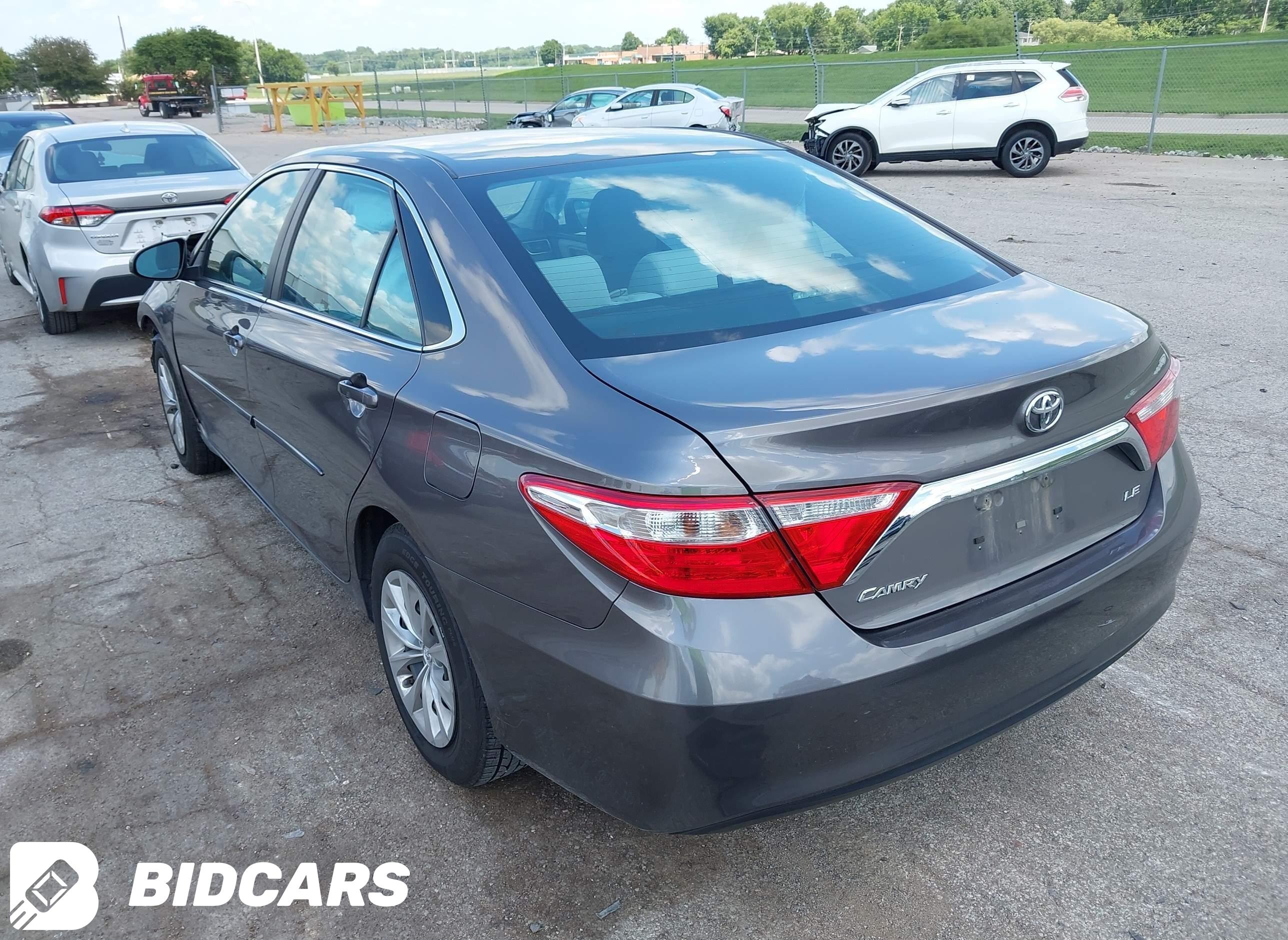 2017 Toyota Camry, LE