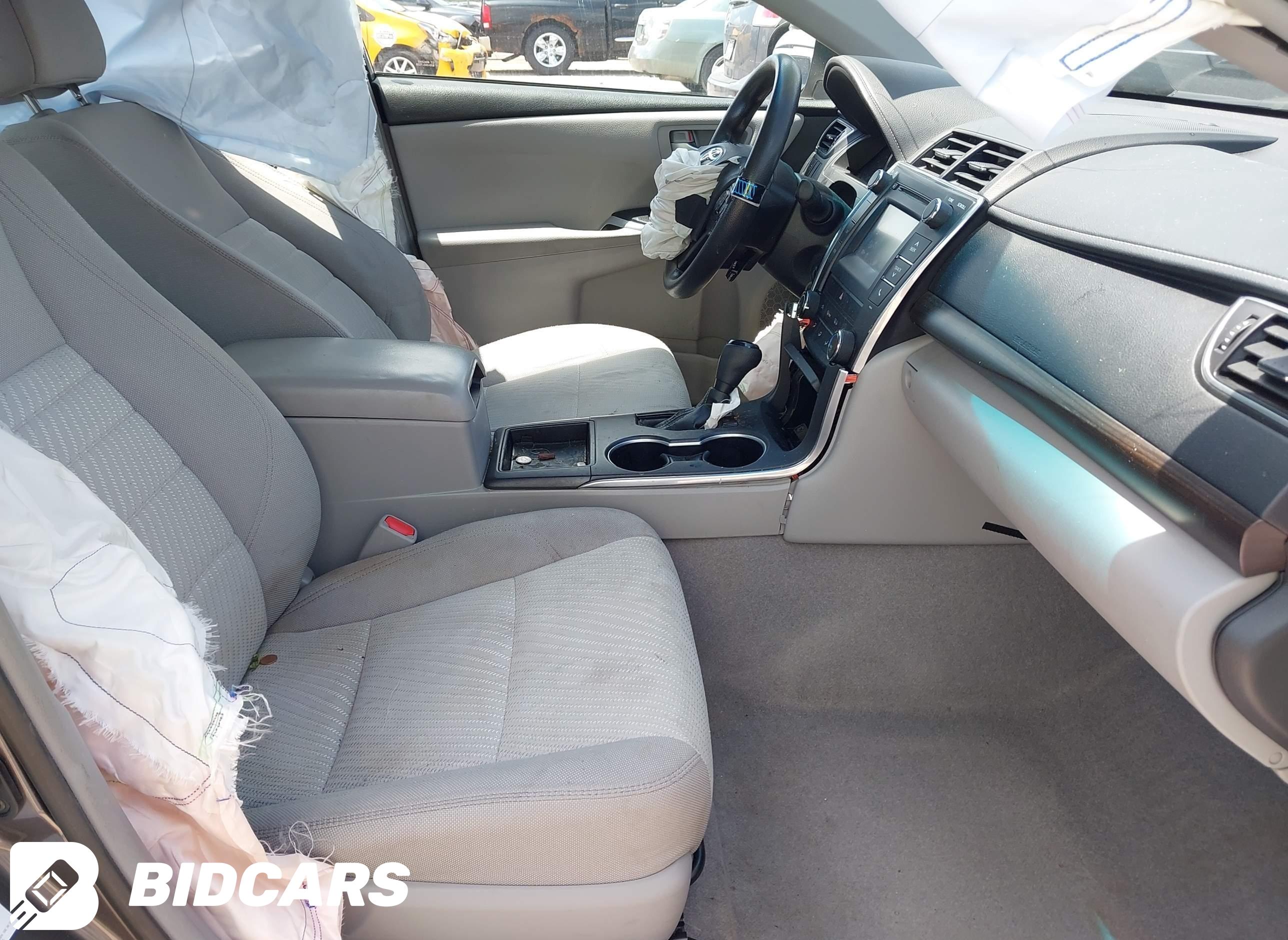 2017 Toyota Camry, LE