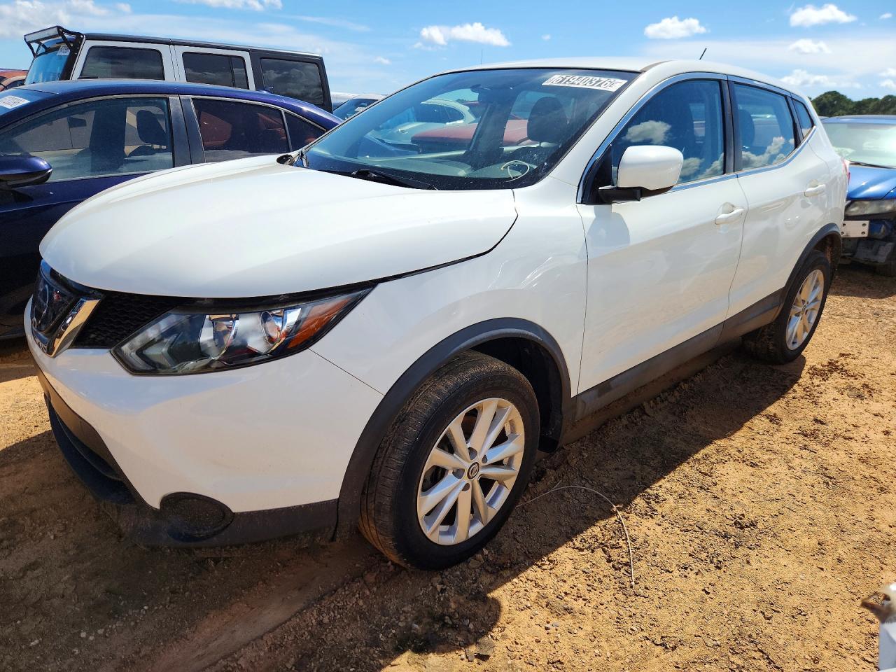 2019 Nissan Rogue, S