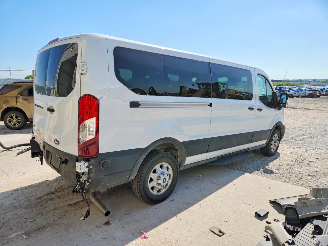 2026 Ford Transit, T-350