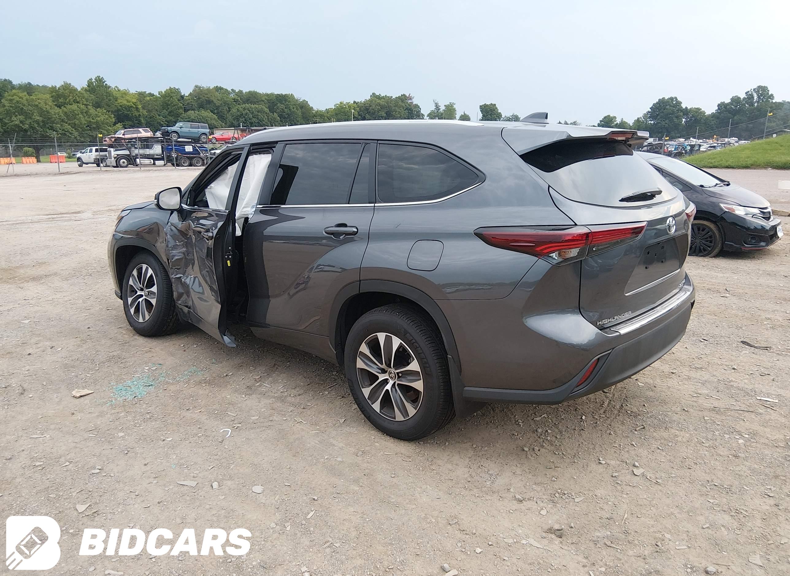 2025 Toyota Highlander, Xle
