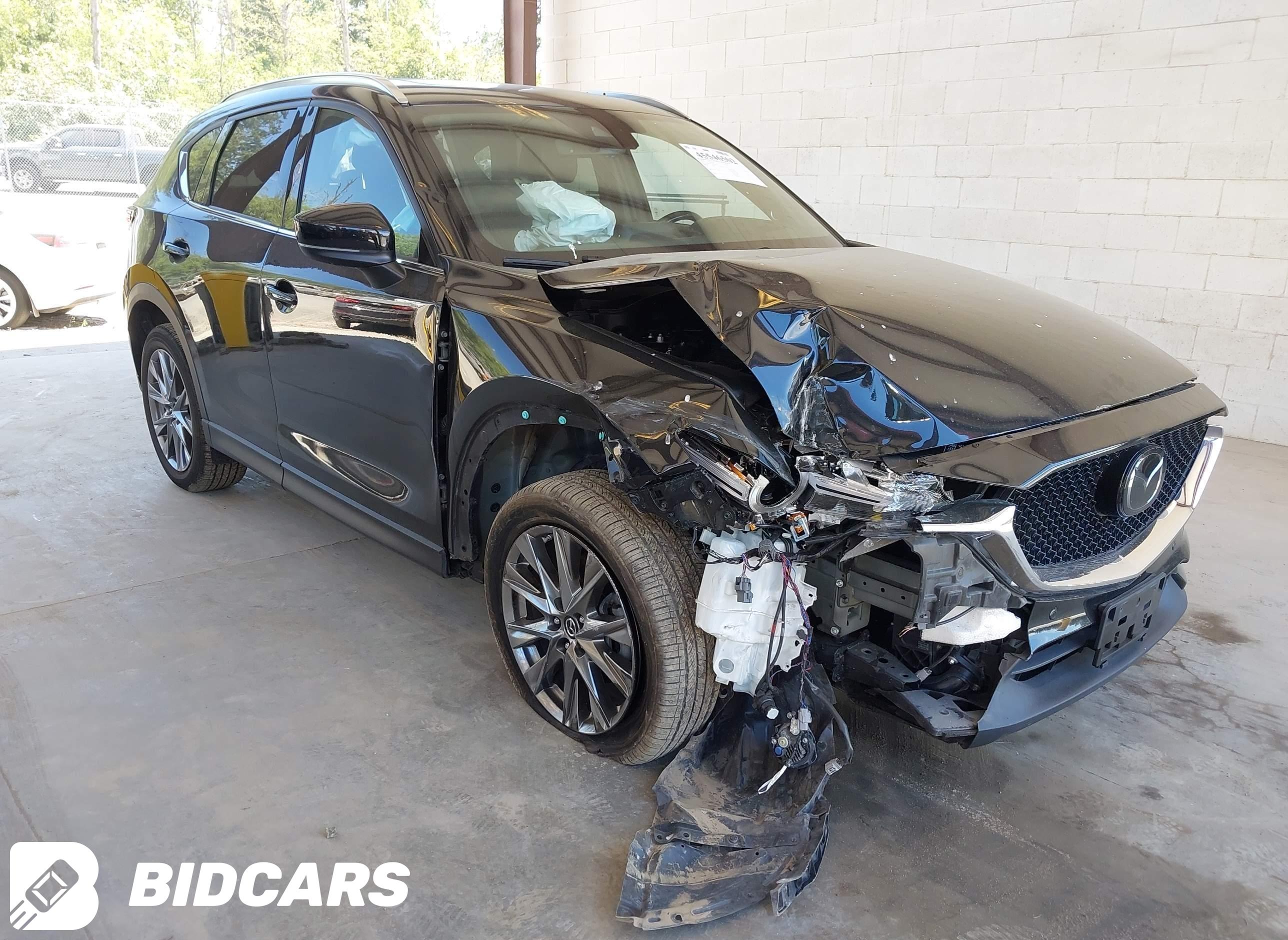 2019 Mazda CX-5, Signature