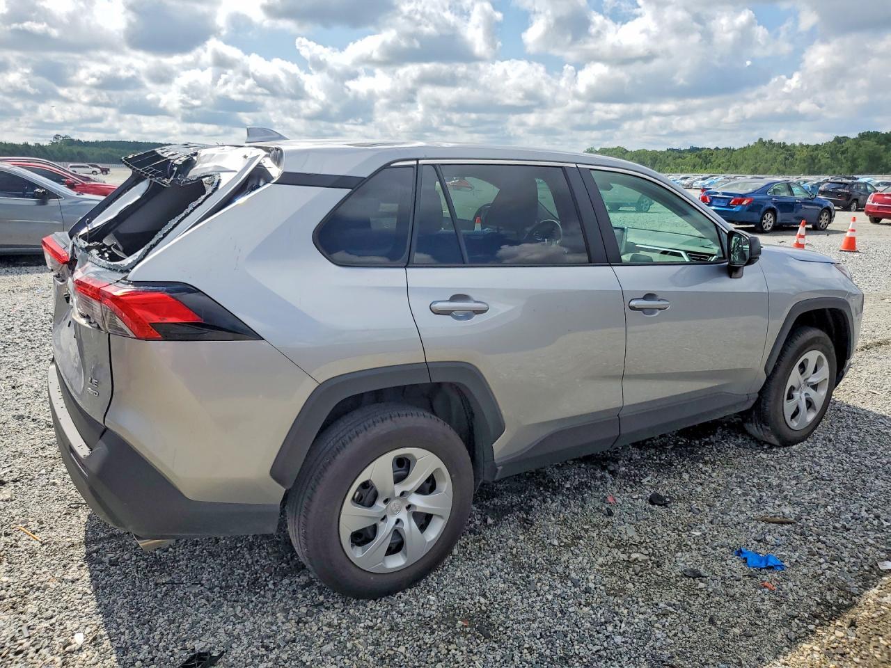 2025 Toyota RAV4, LE