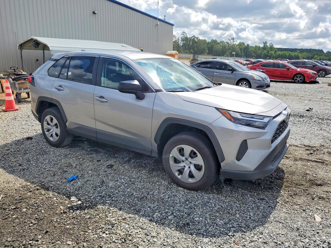 2025 Toyota RAV4, LE