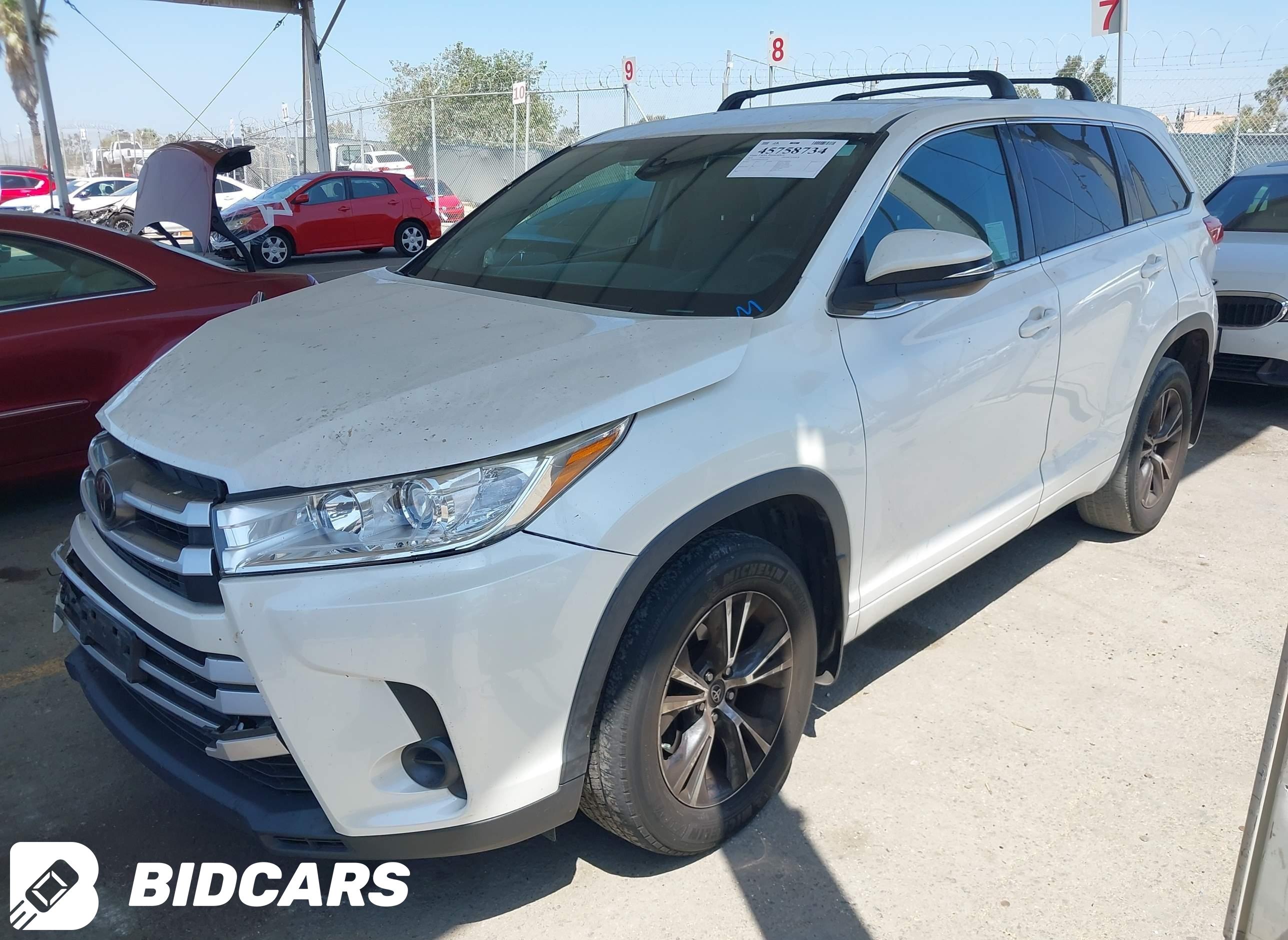 2018 Toyota Highlander, LE