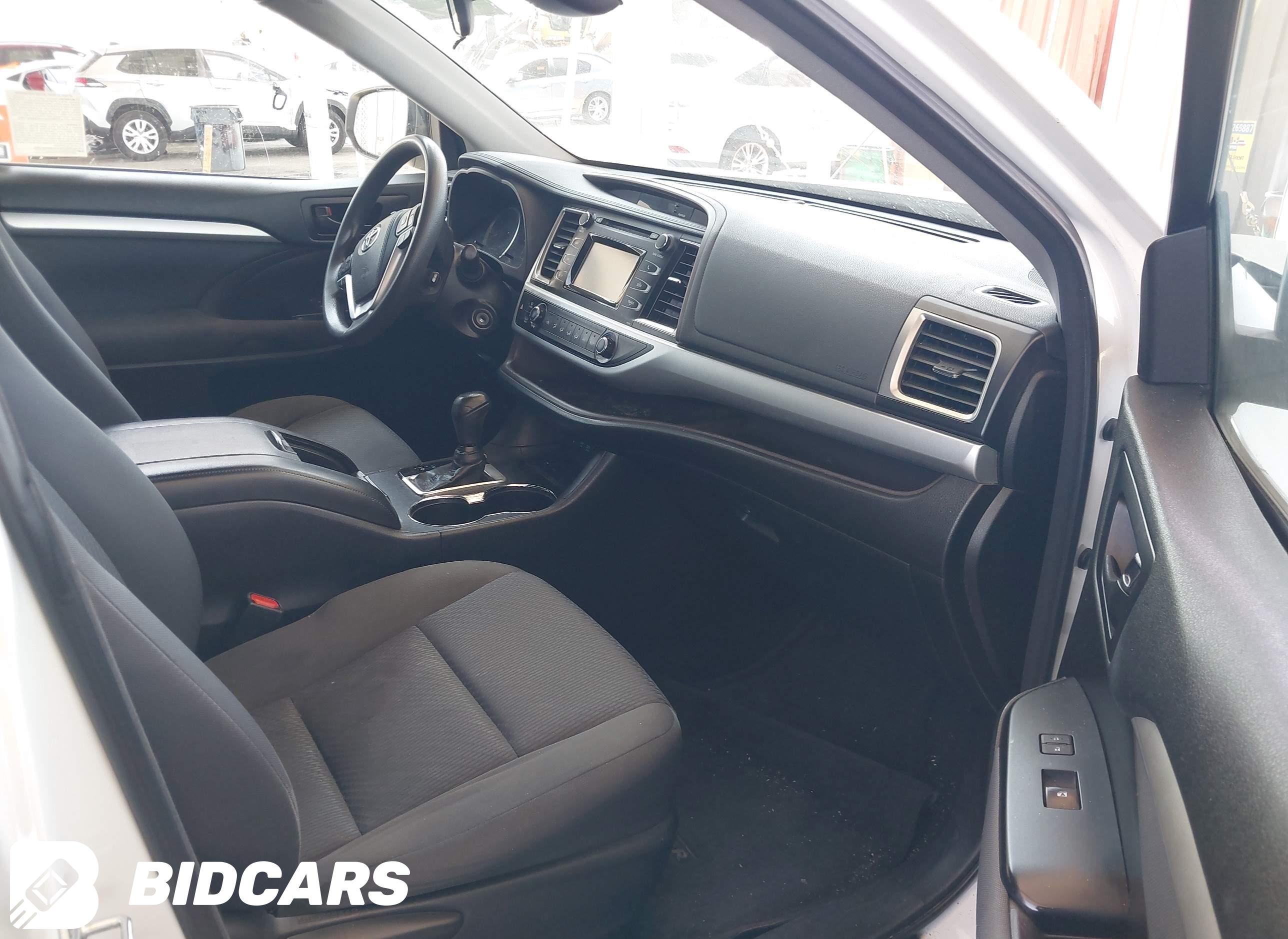 2018 Toyota Highlander, LE