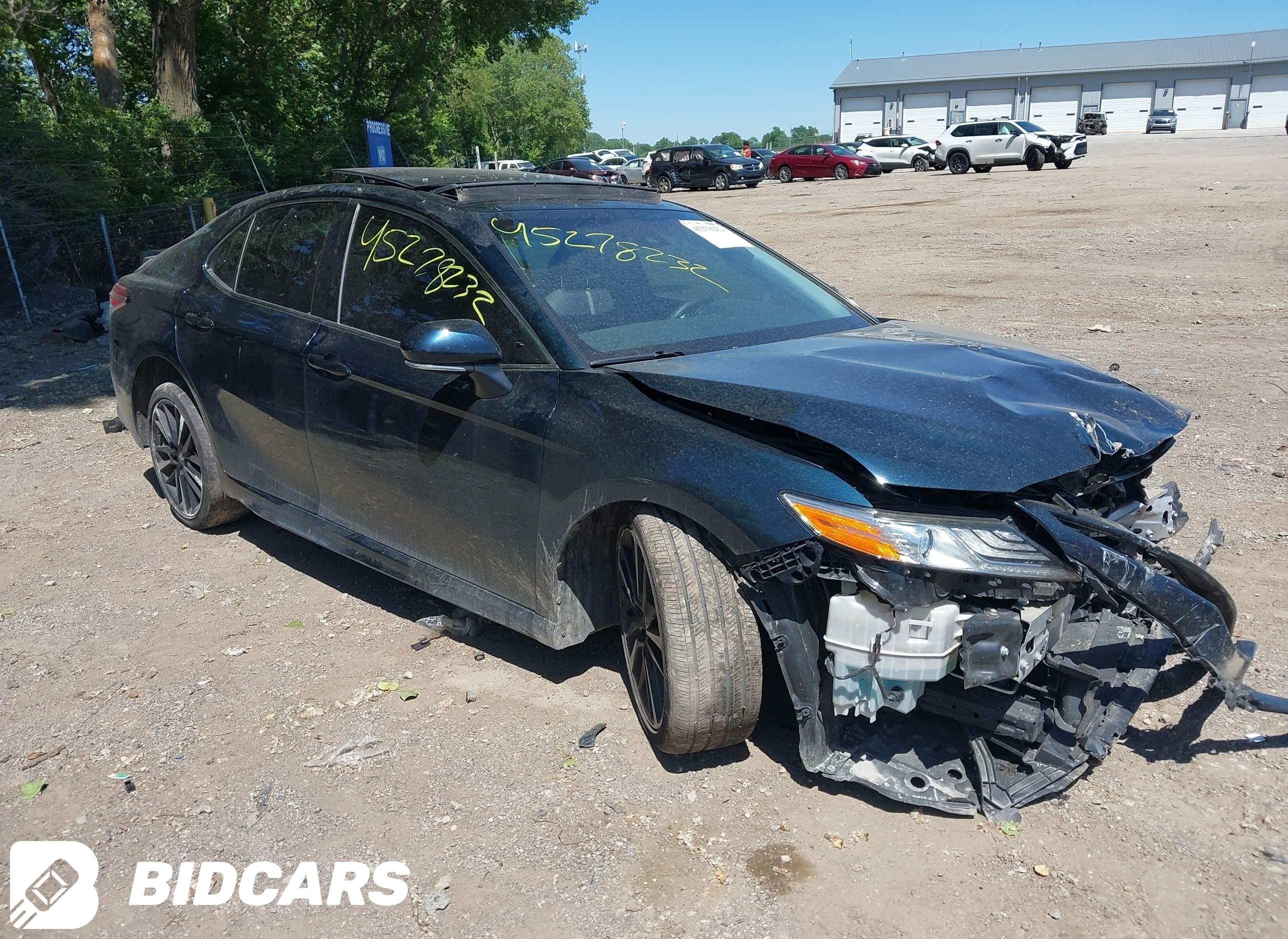 2020 Toyota Camry, Xse