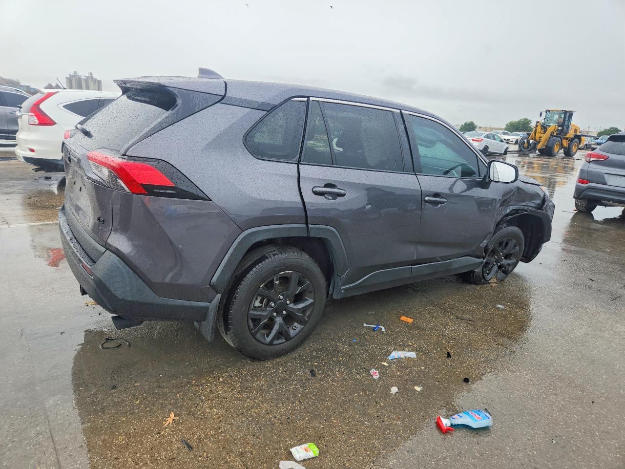 2022 Toyota RAV4, LE