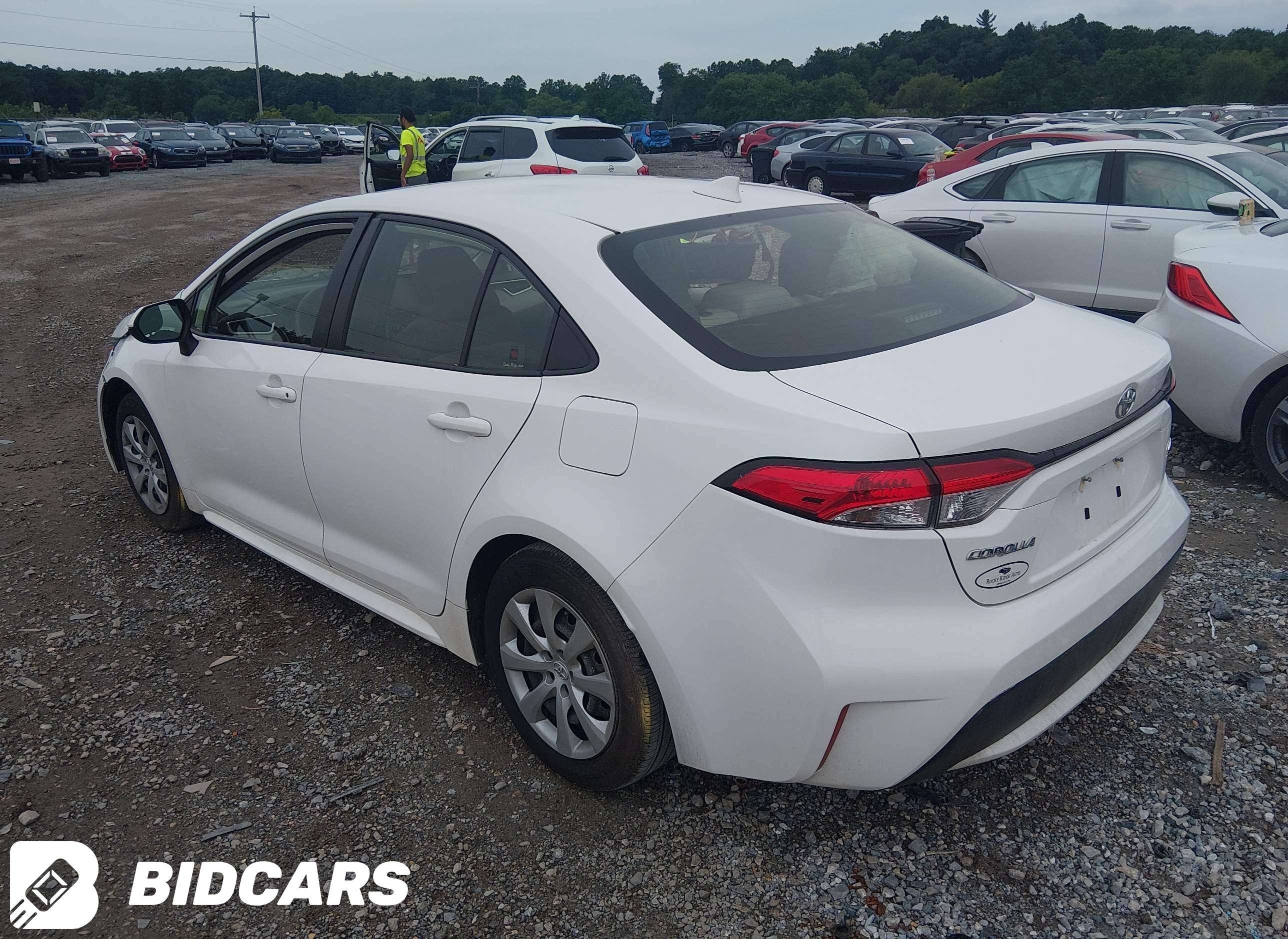 2022 Toyota Corolla, LE