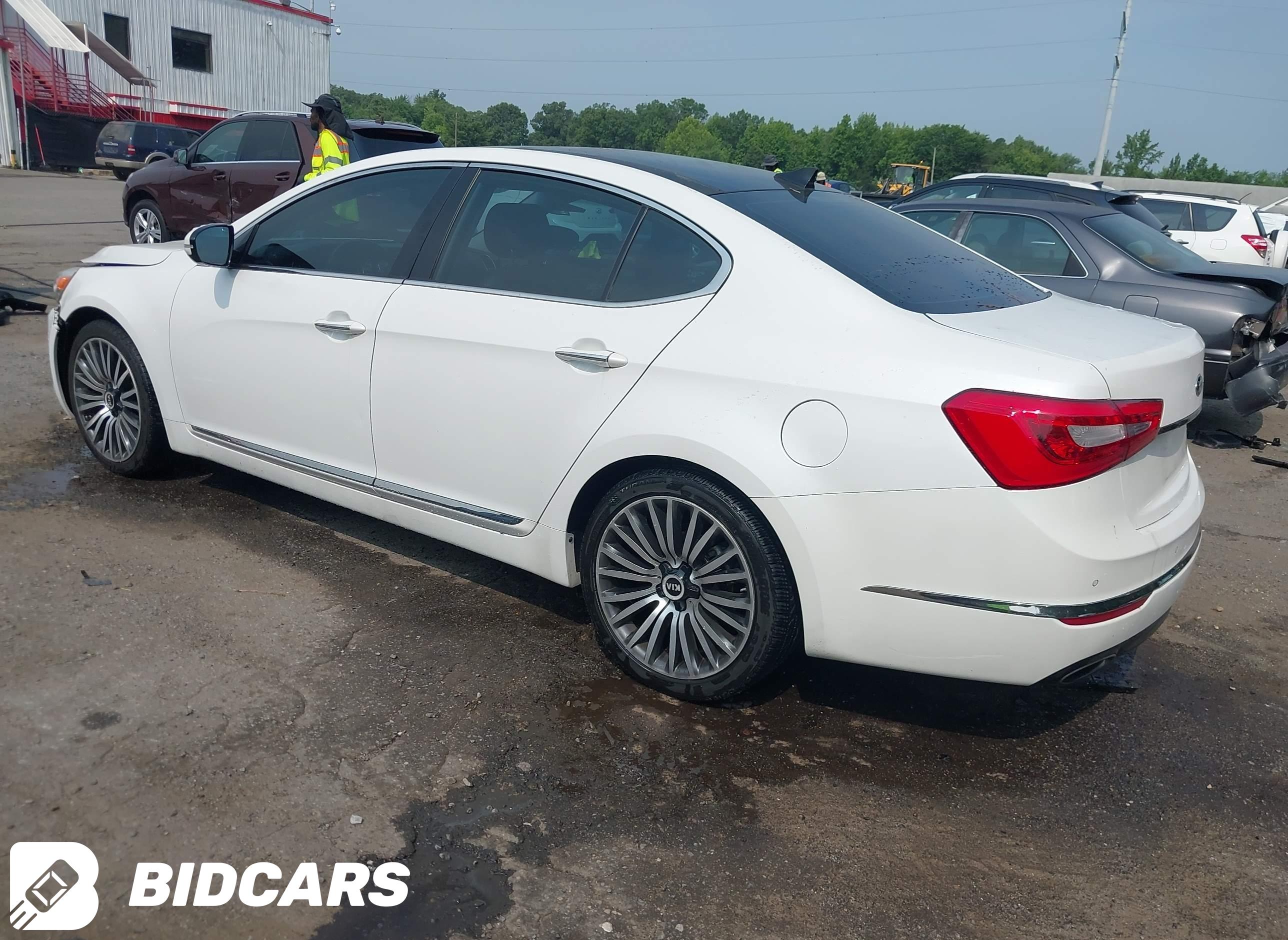 2015 KIA Cadenza, Premium