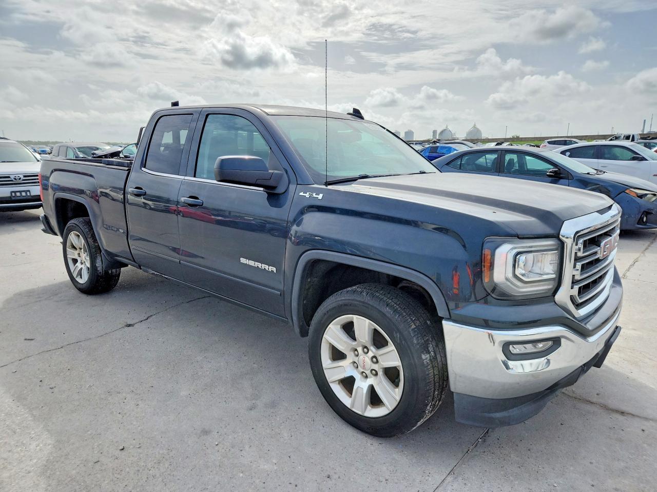 2018 GMC Sierra, K1500 Sle
