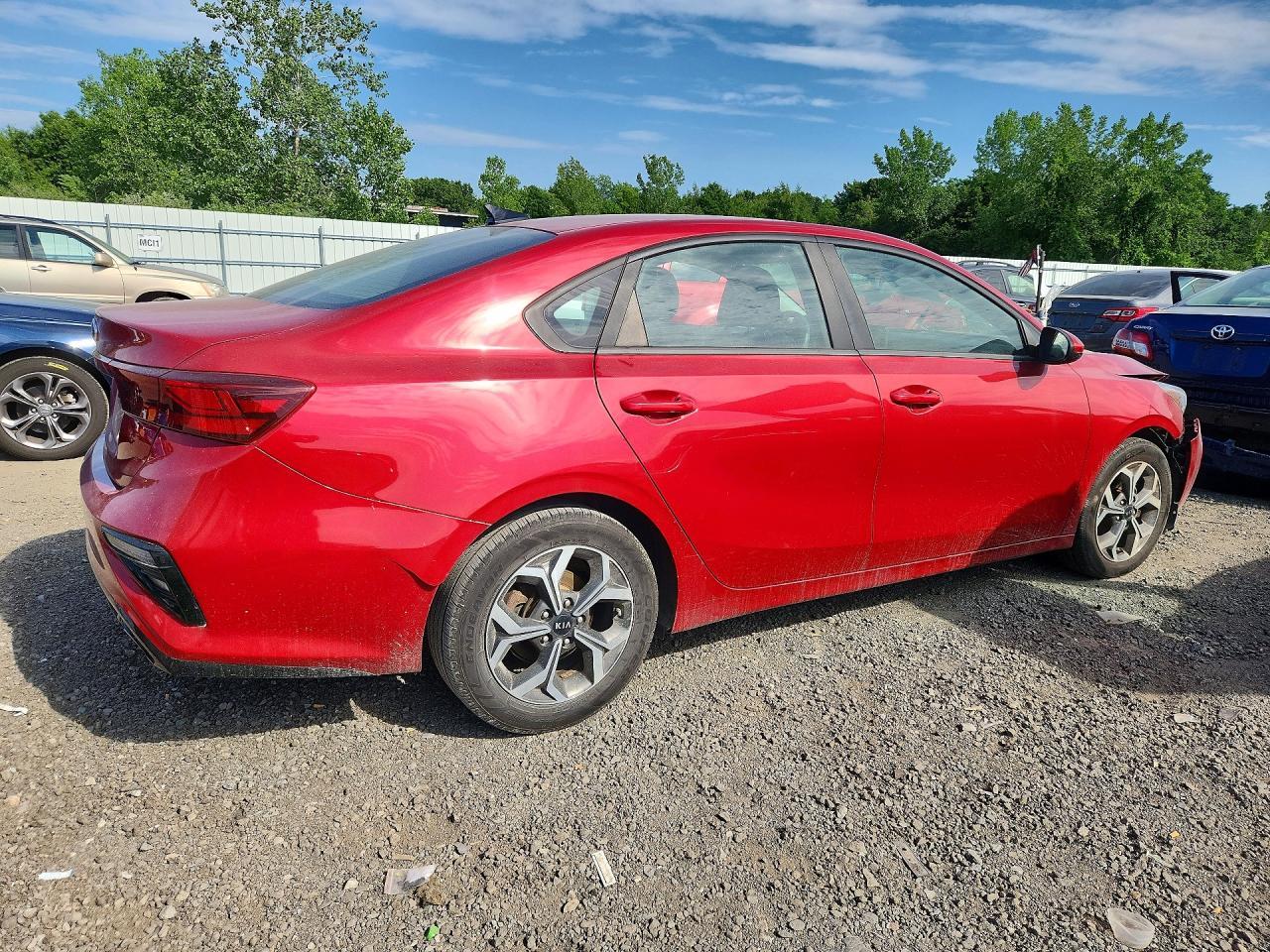 2019 KIA Forte, Lxs