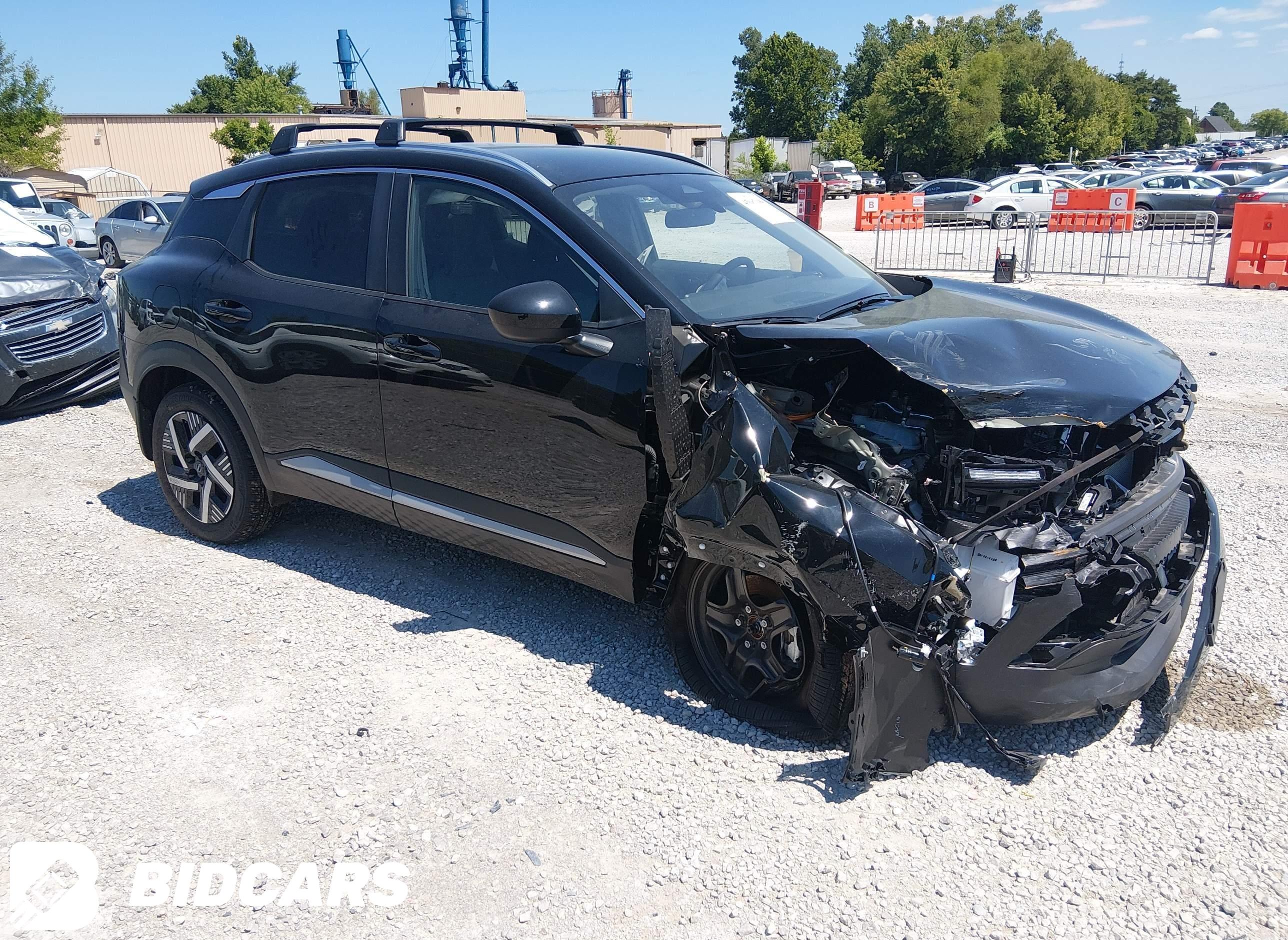 2026 Nissan Kicks, SV