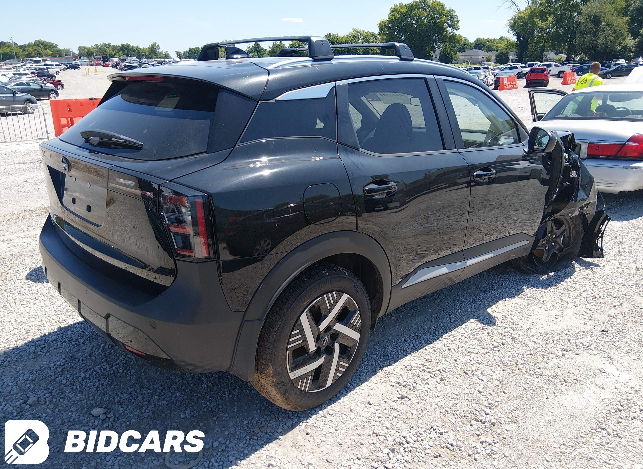 2026 Nissan Kicks, SV