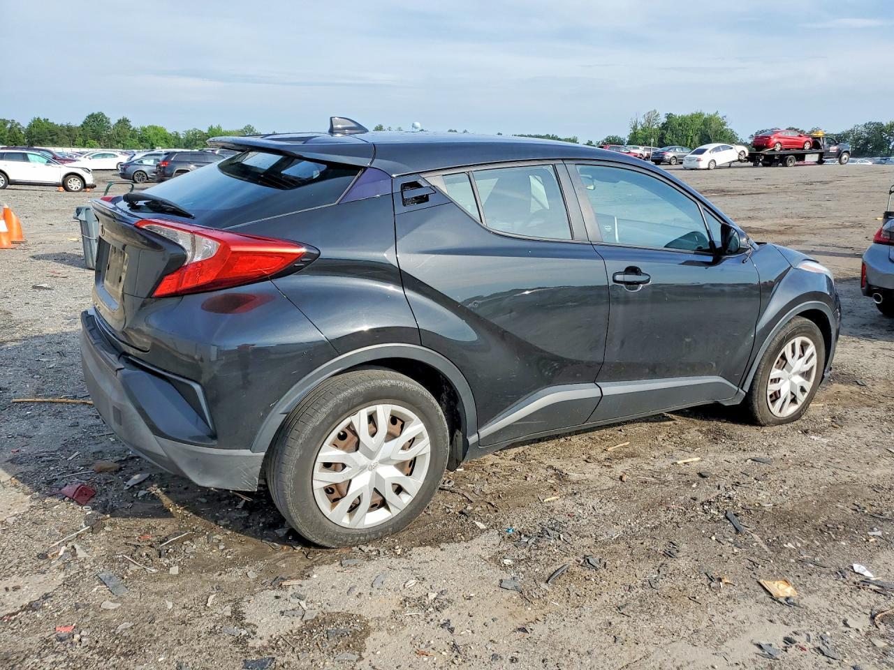 2021 Toyota C-HR, LE