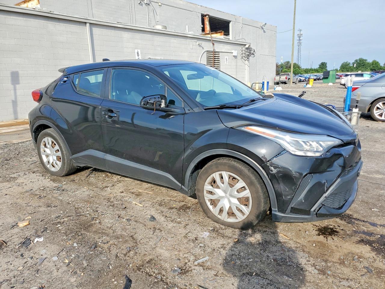 2021 Toyota C-HR, LE