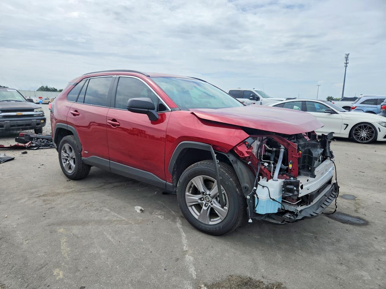 2024 Toyota RAV4, LE