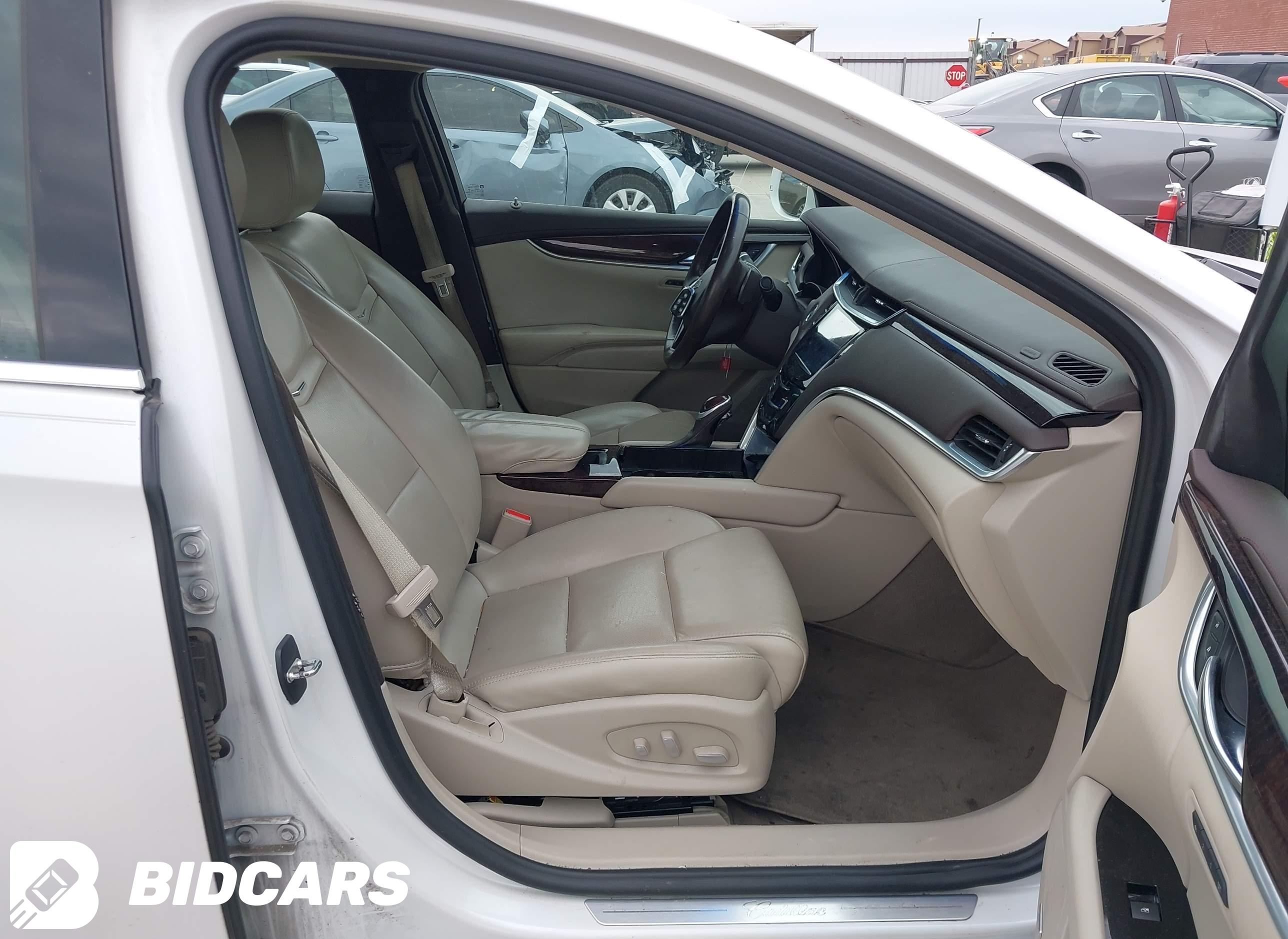 2016 Cadillac XTS, Luxury Col...