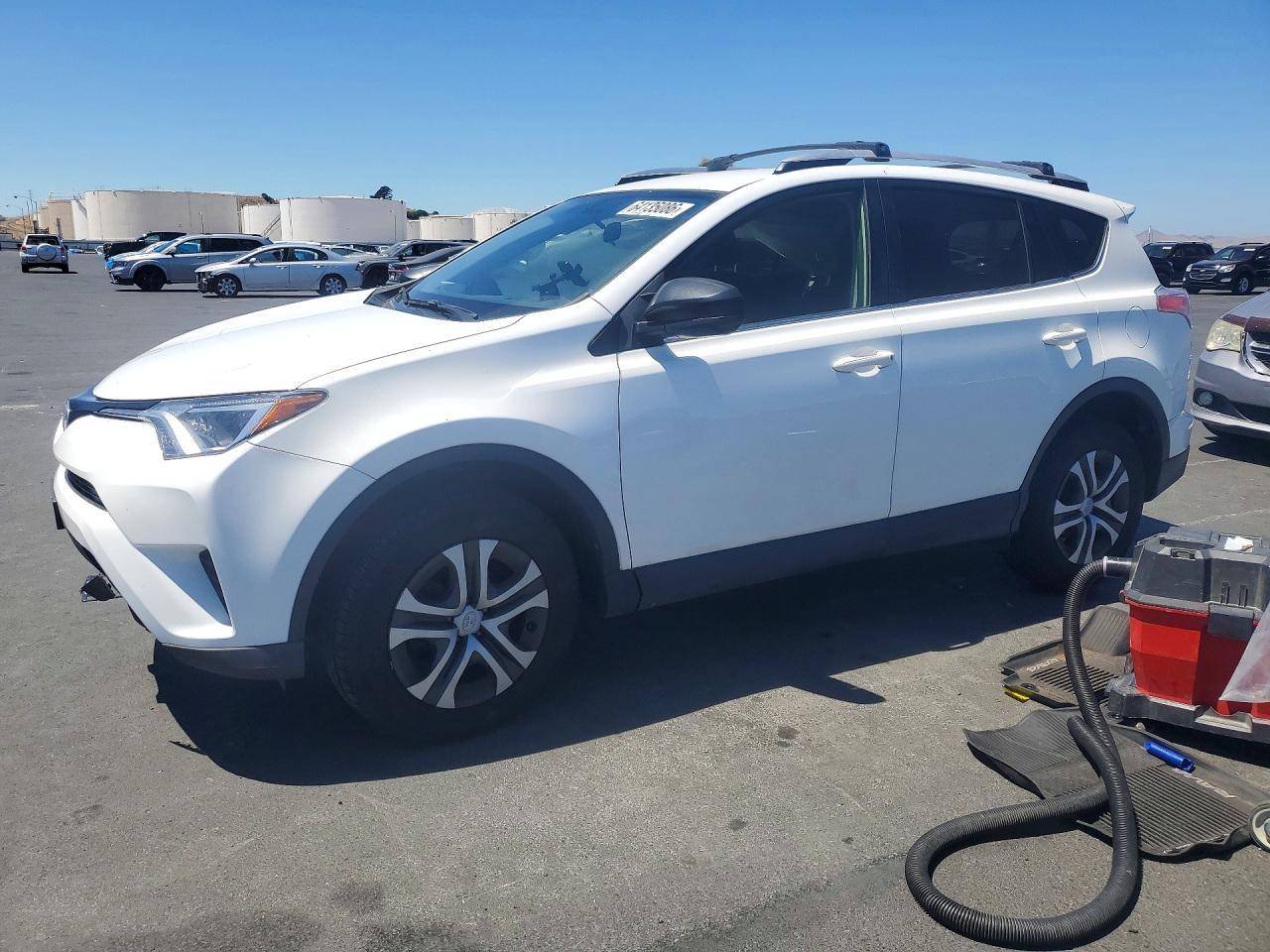 2016 Toyota RAV4, LE