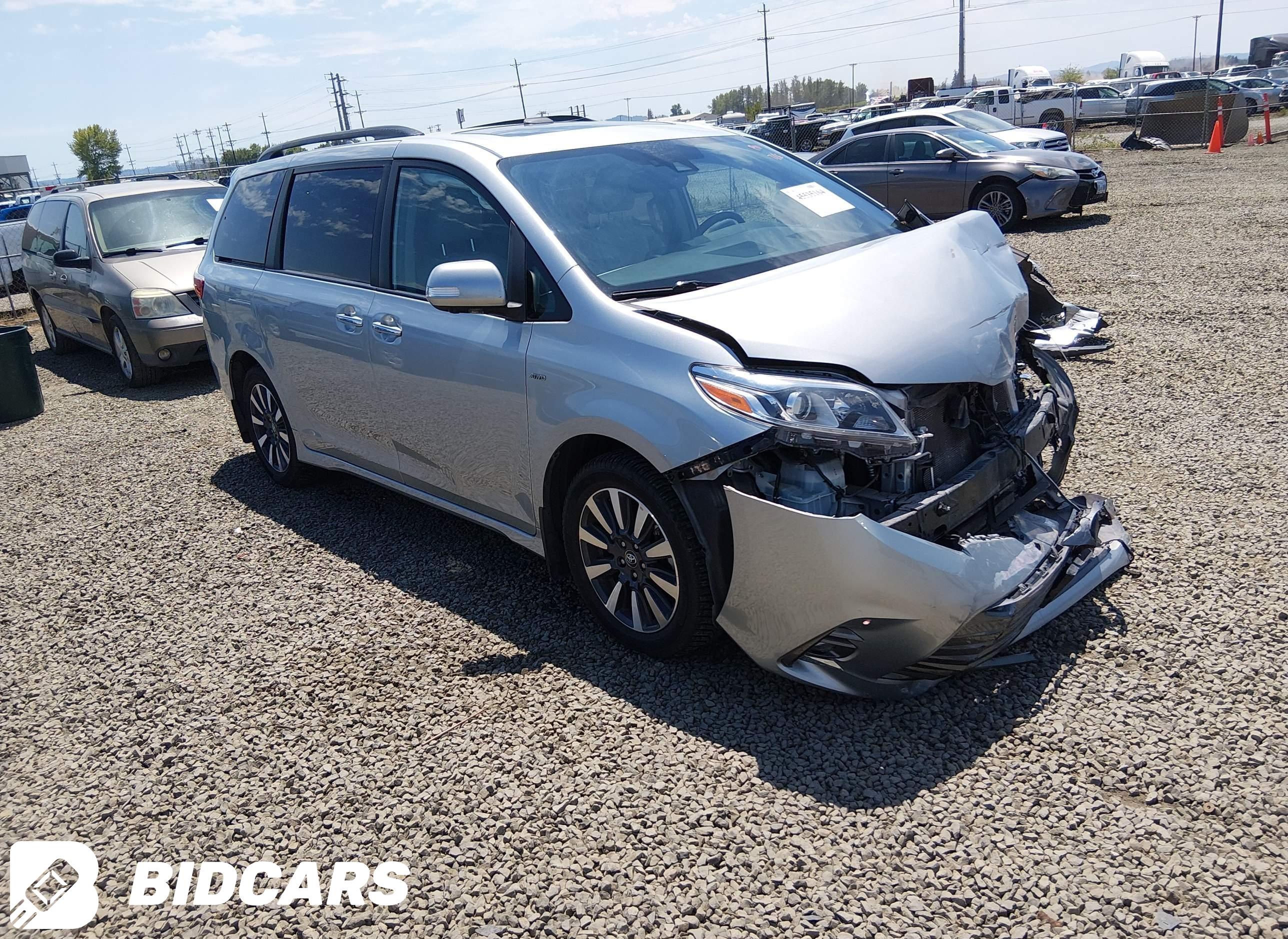 2019 Toyota Sienna, Limited P...
