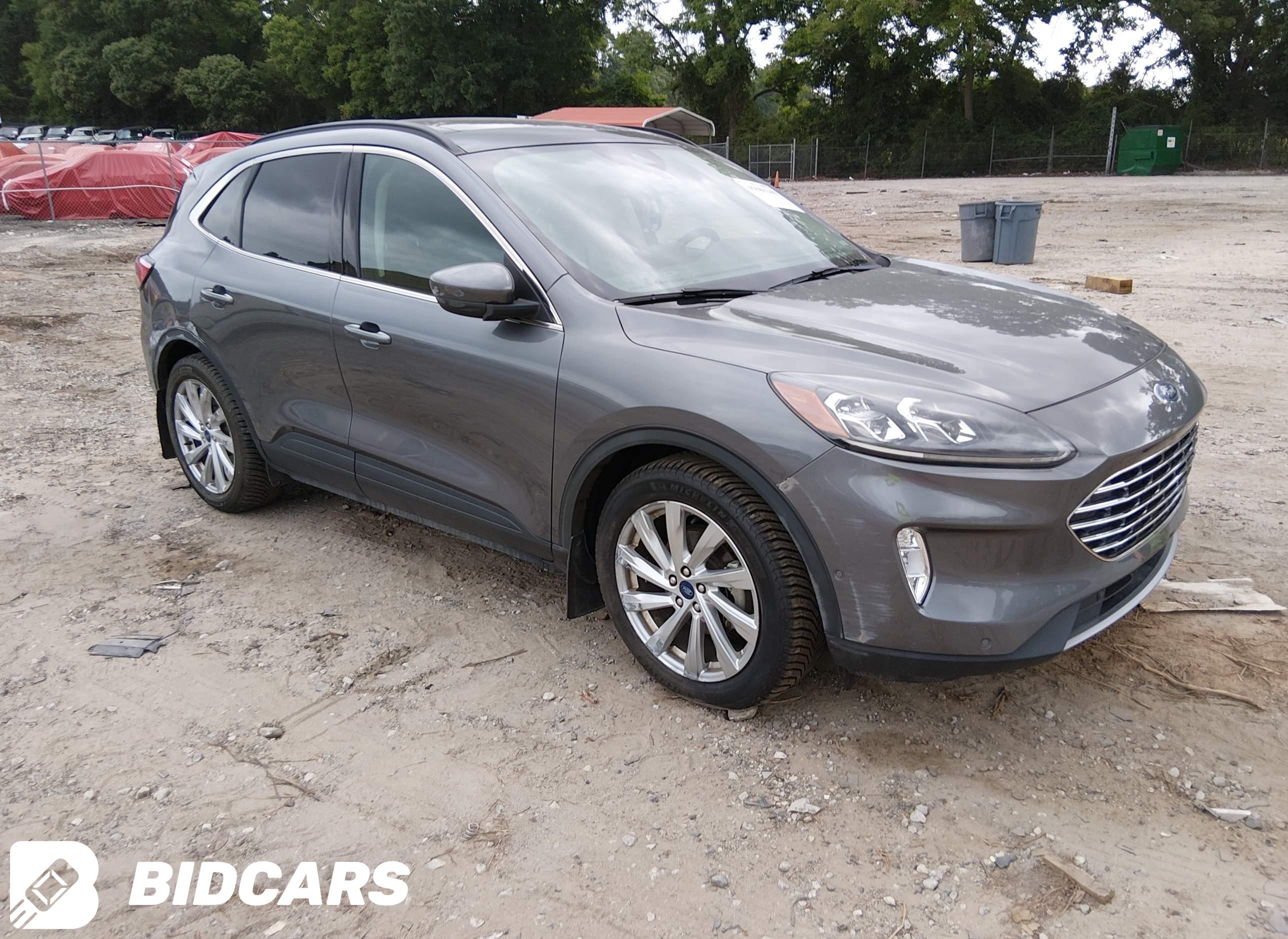 2021 Ford Escape, Titanium Hy...