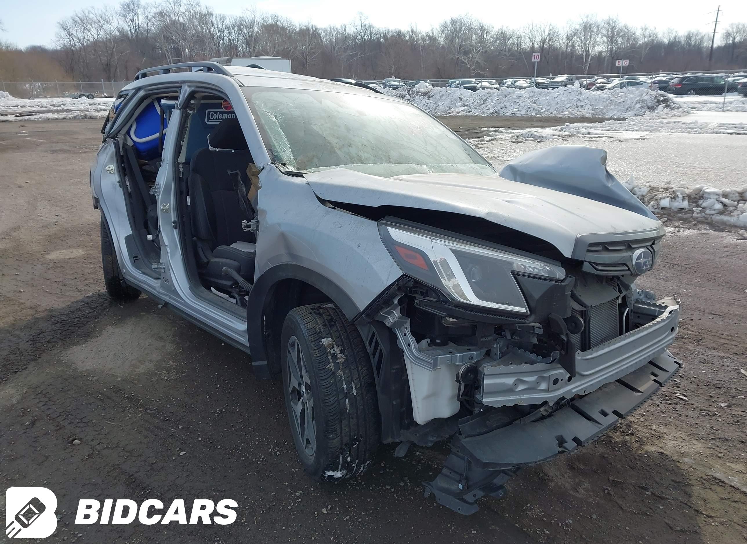 2022 Subaru Forester, Premium