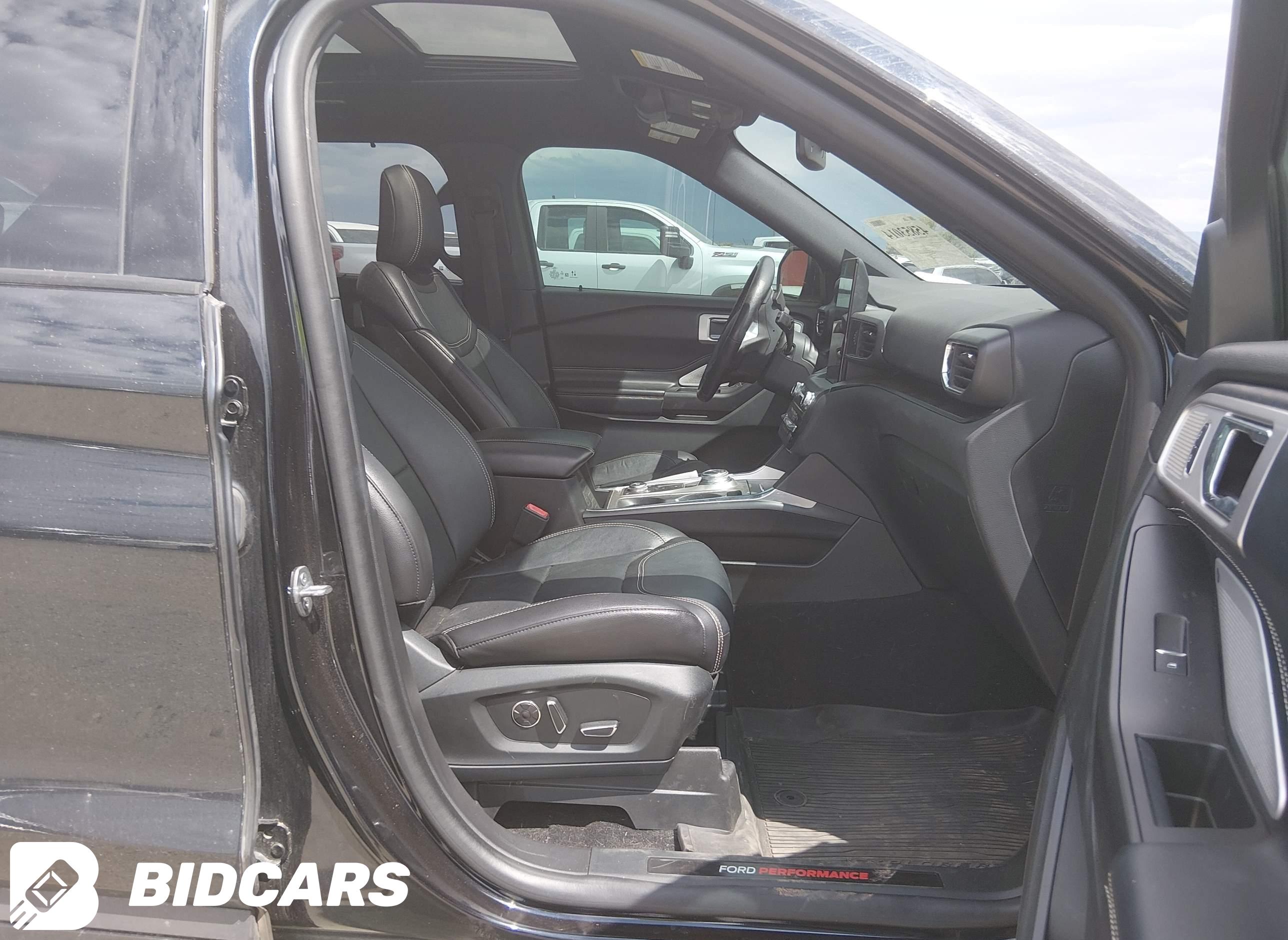 2020 Ford Explorer, ST