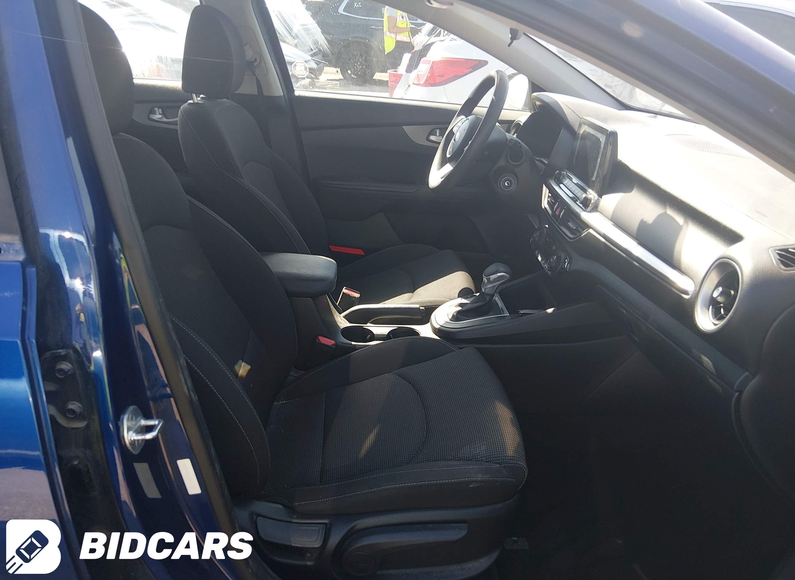 2019 KIA Forte, Lxs