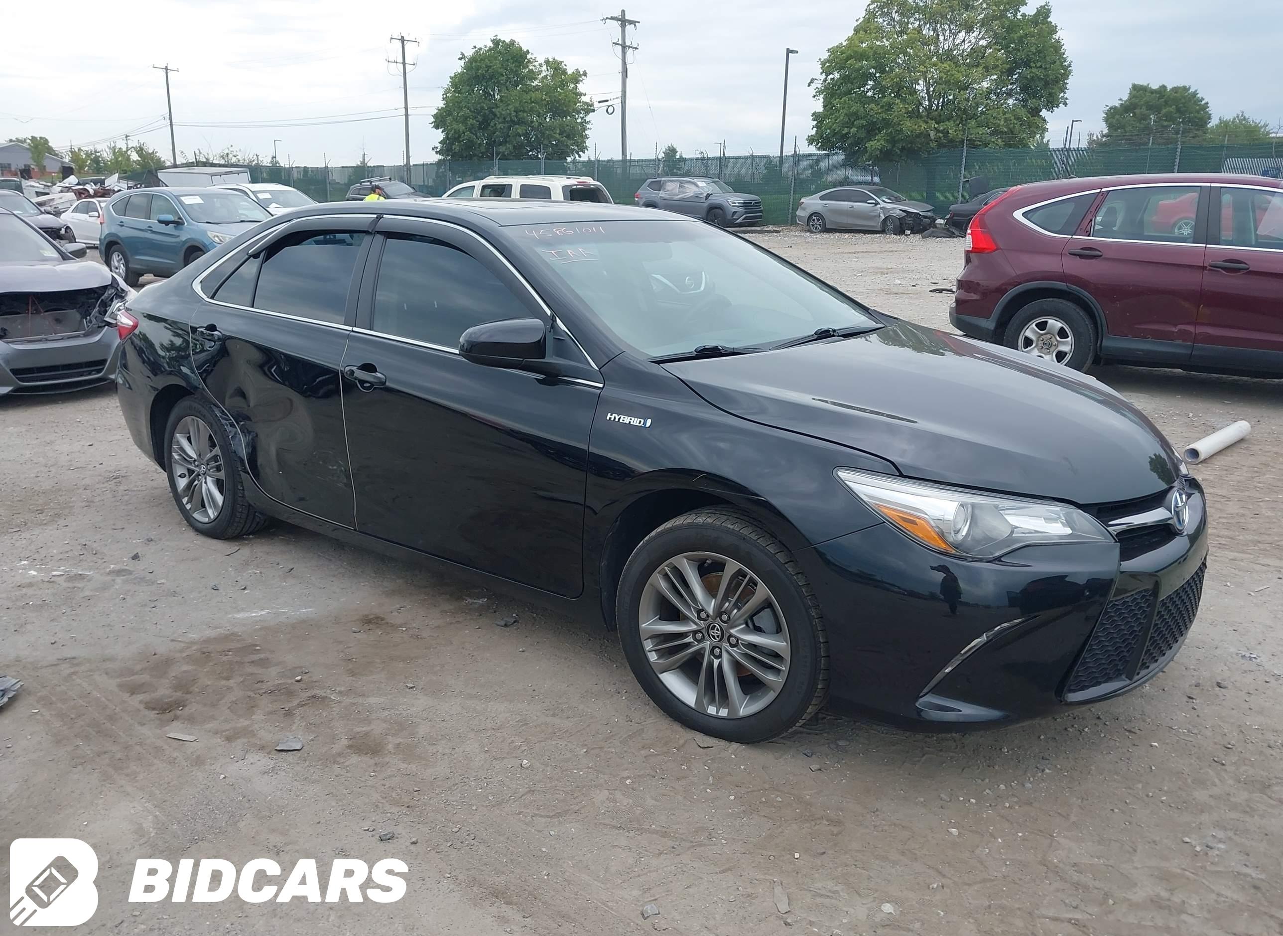 2016 Toyota Camry, Hybrid SE