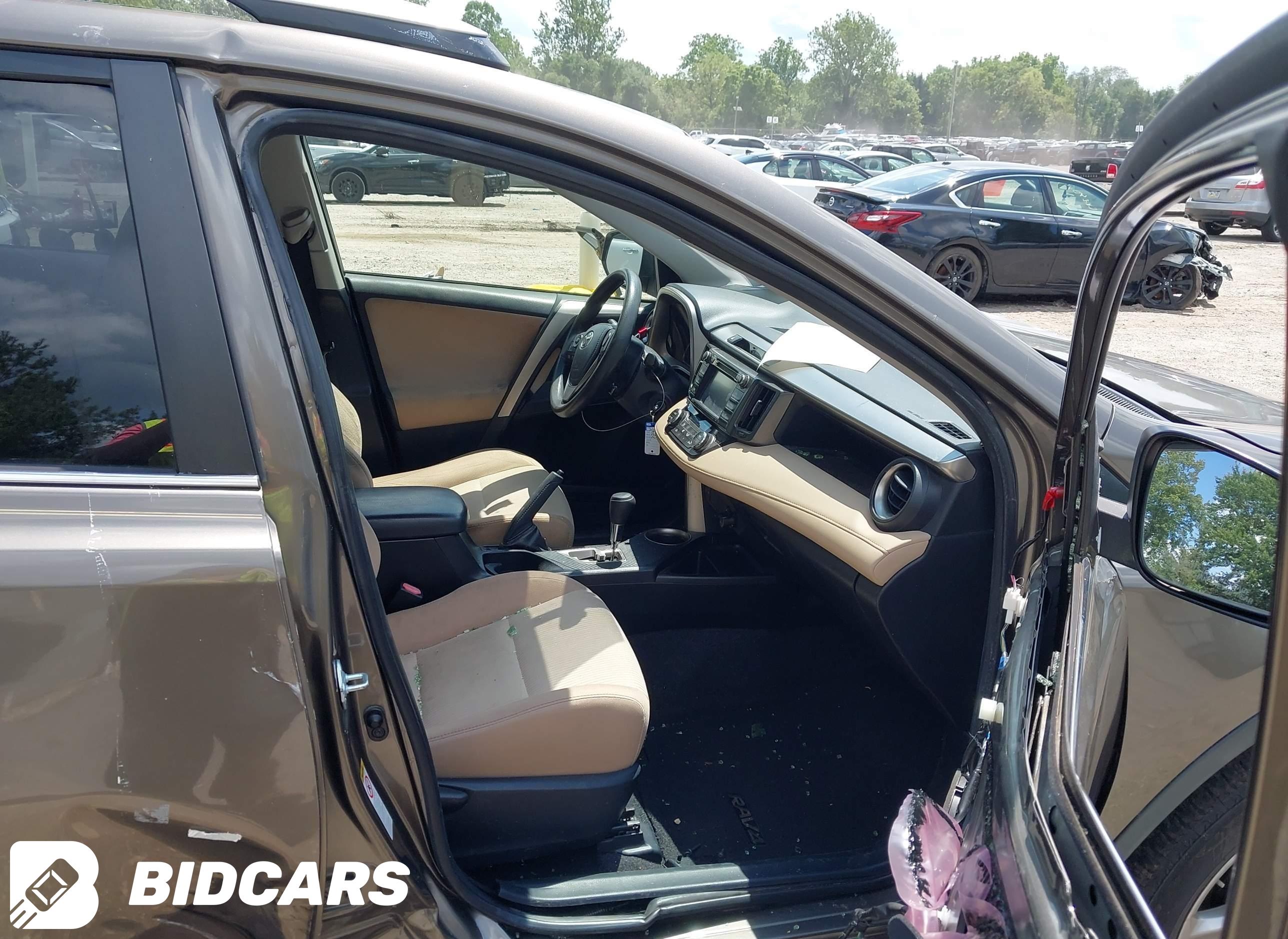 2015 Toyota RAV4, Xle