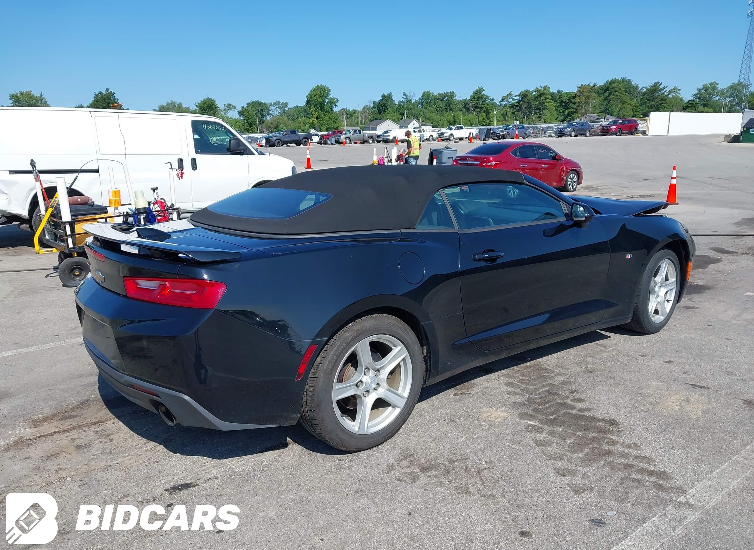 2017 Chevrolet Camaro, 1LT