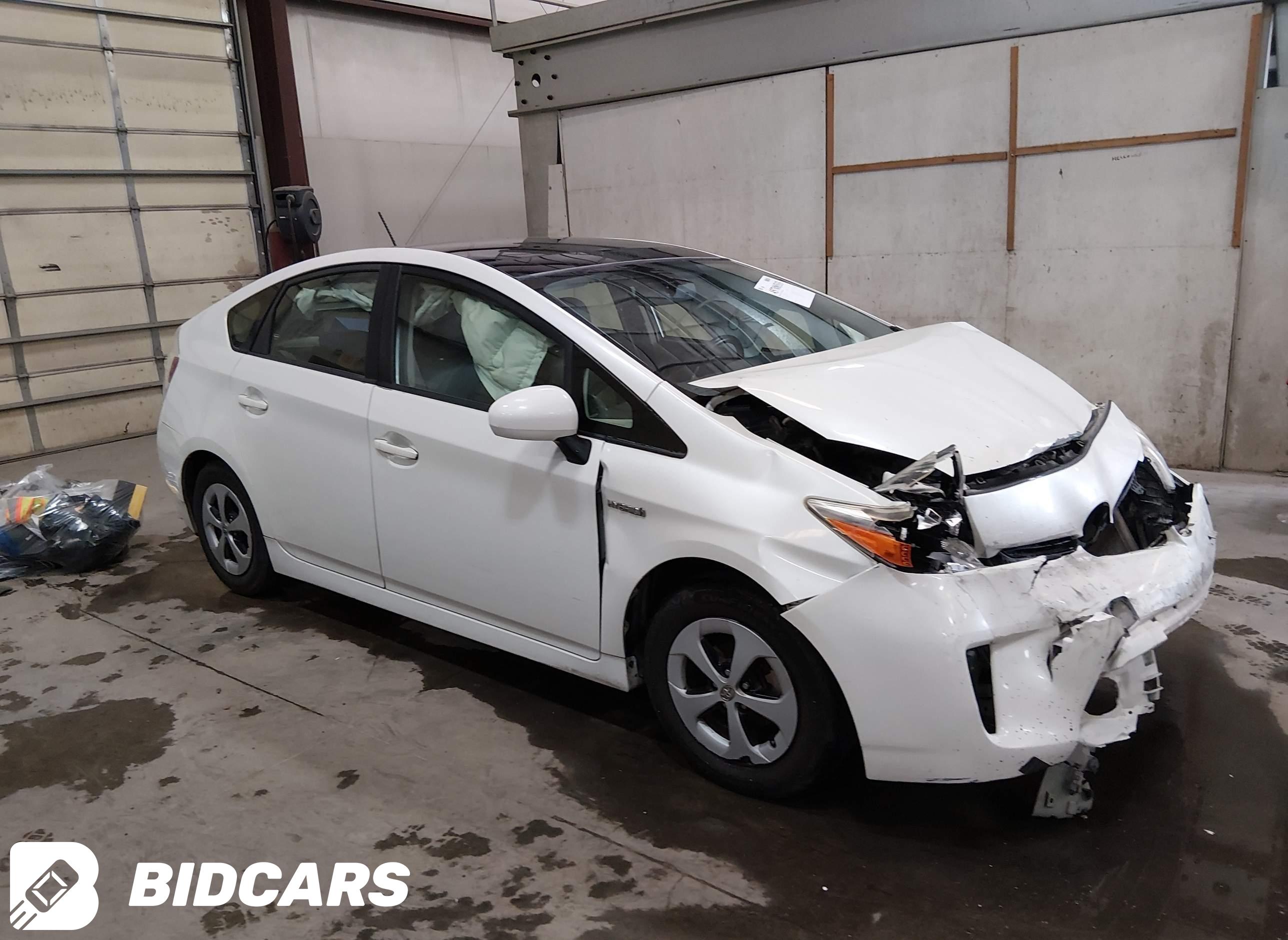 2015 Toyota Prius, Four
