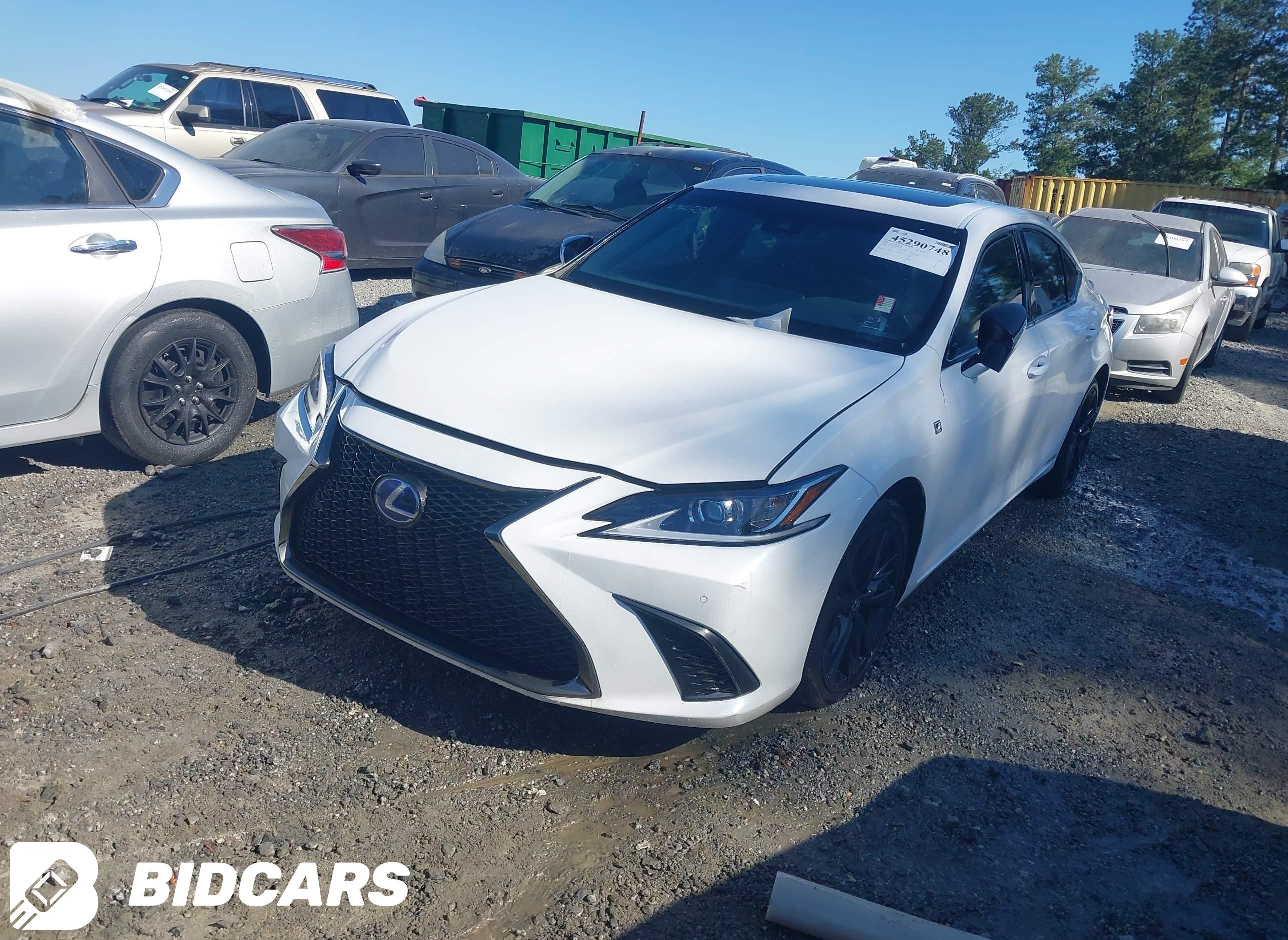 2022 Lexus ES, 300H F Sport