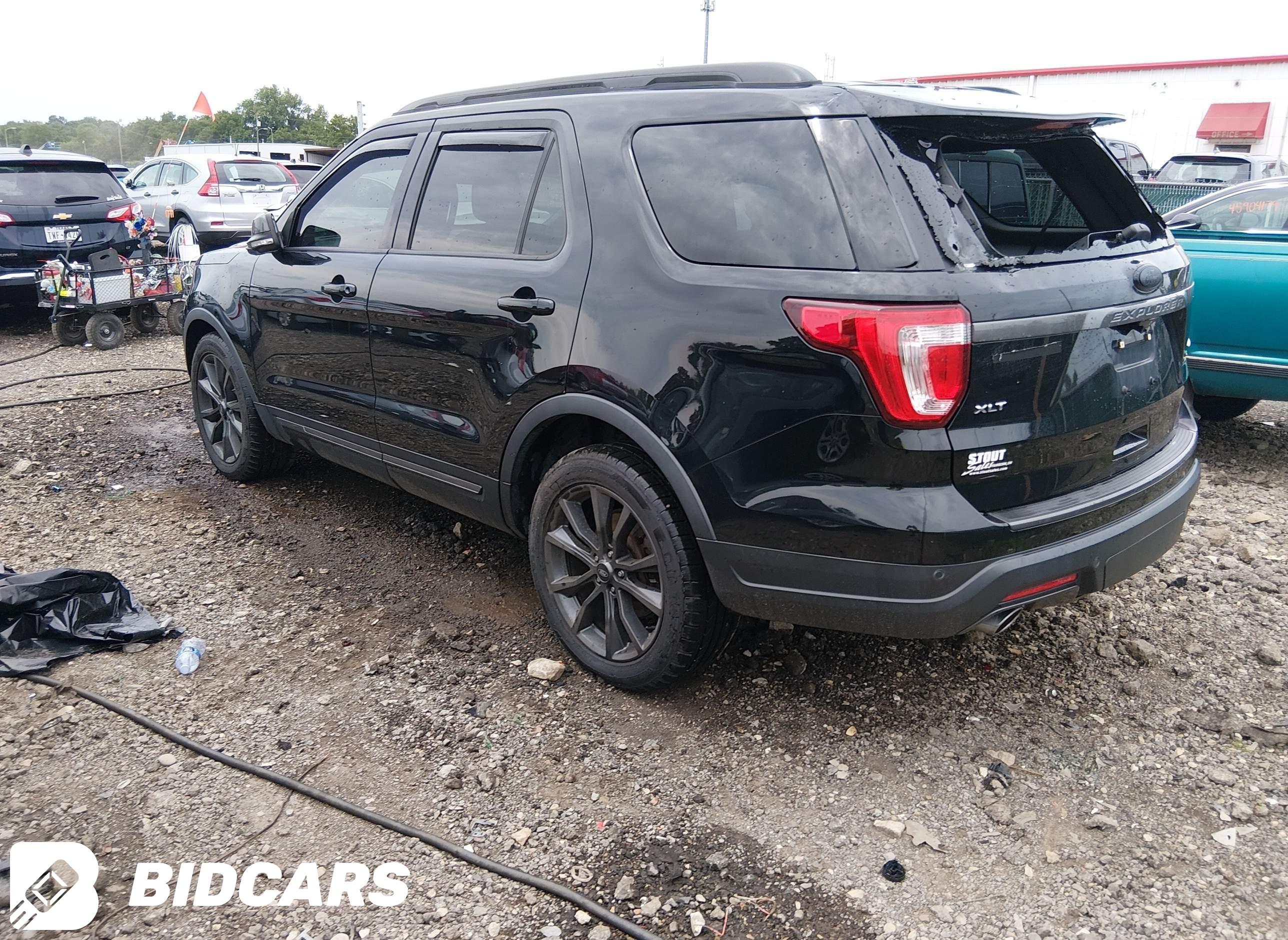 2018 Ford Explorer, Xlt