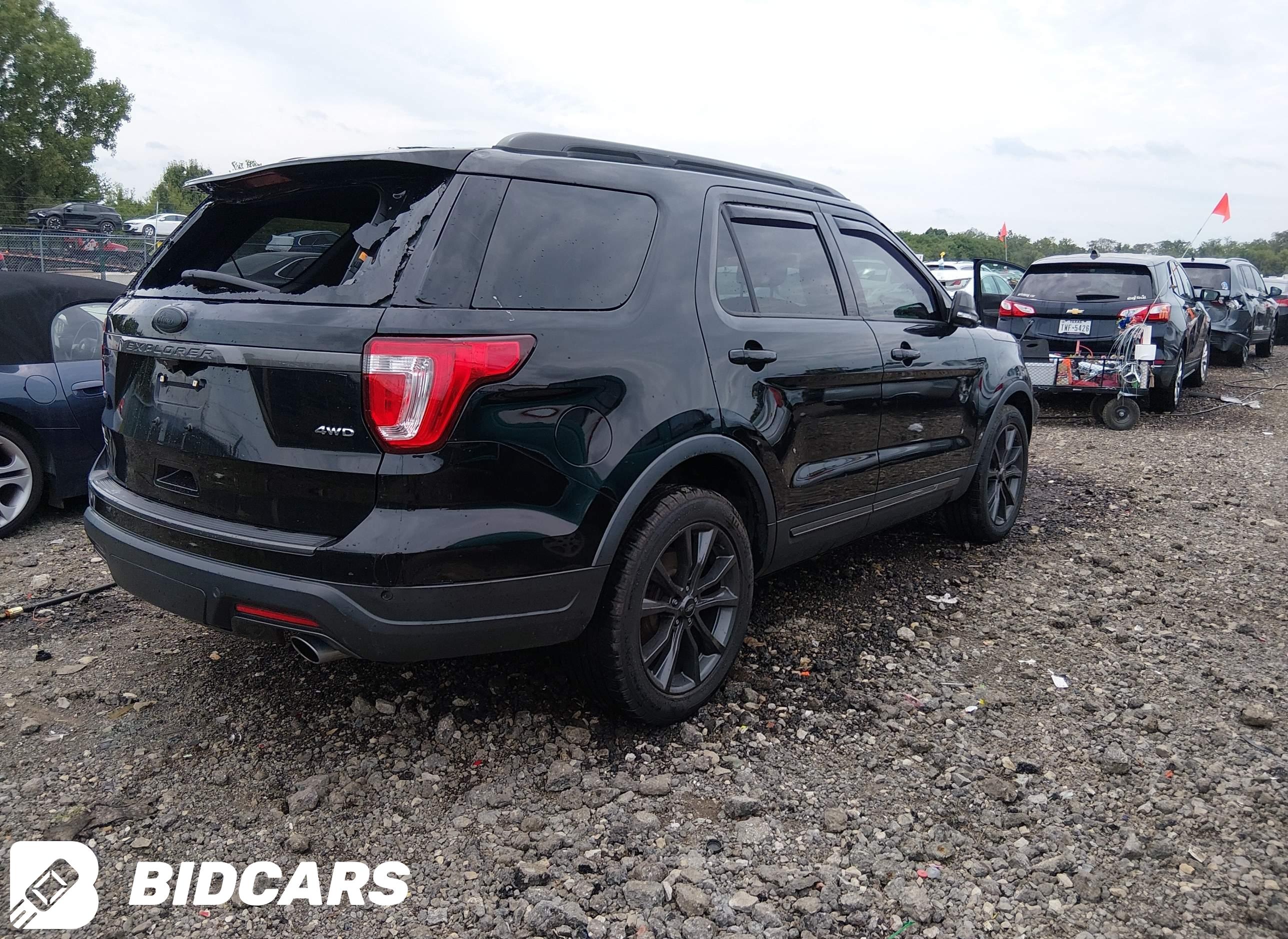 2018 Ford Explorer, Xlt