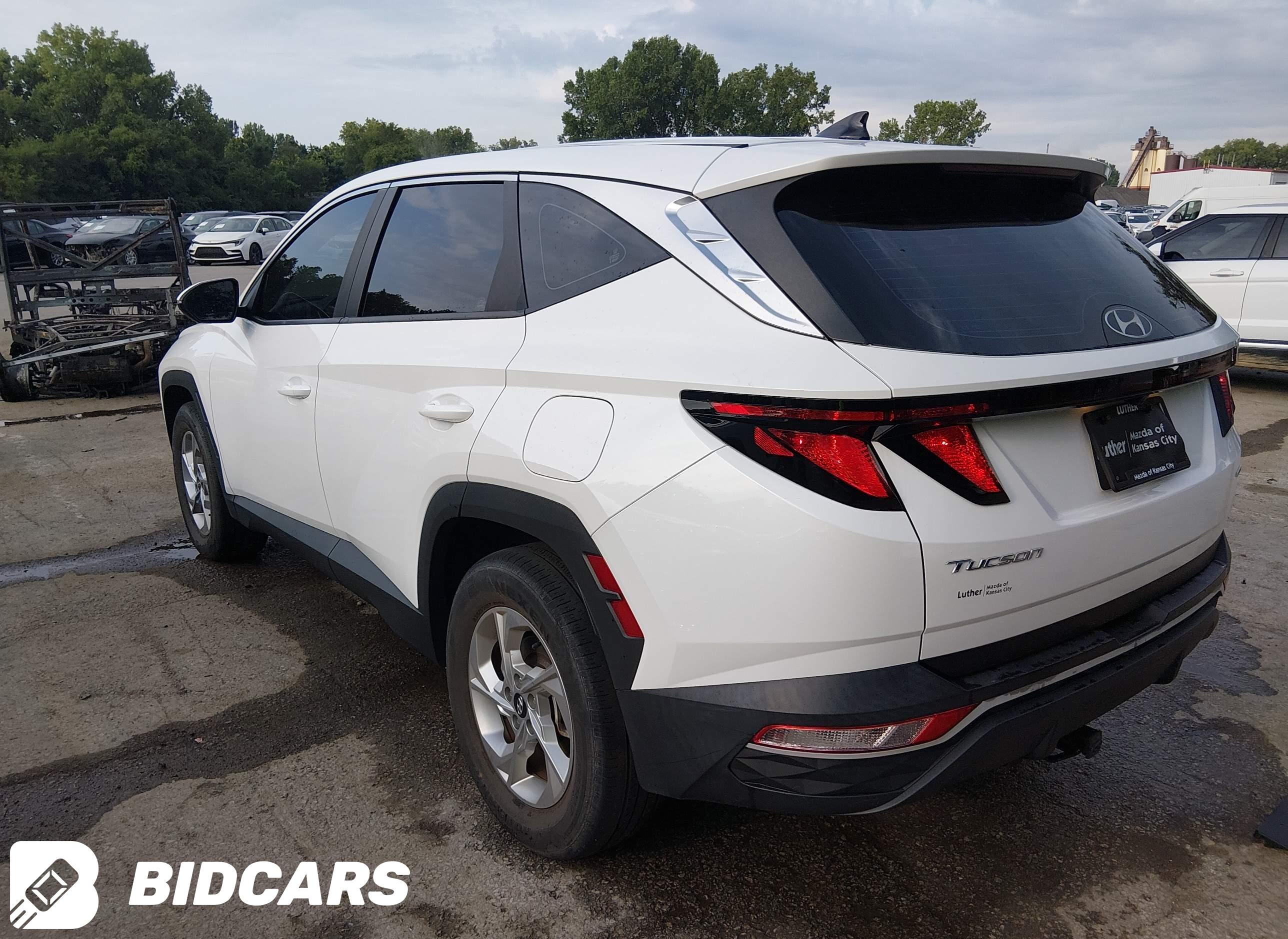 2022 Hyundai Tucson, SE