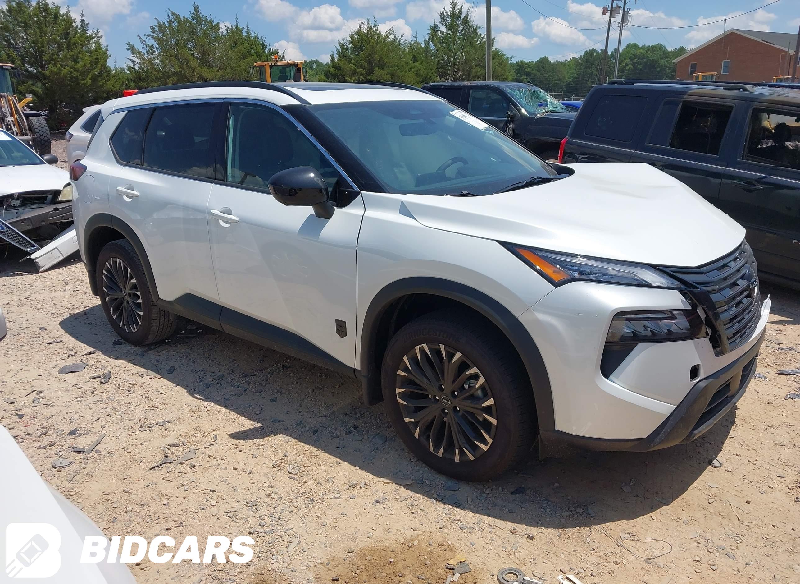 2026 Nissan Rogue, Dark Armor