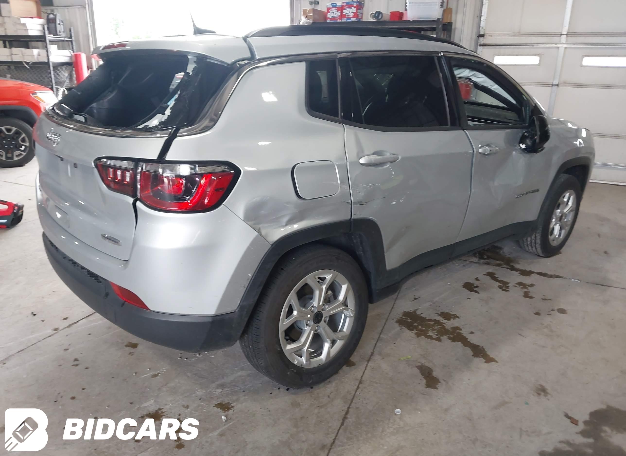 2025 Jeep Compass, Latitude 4X4