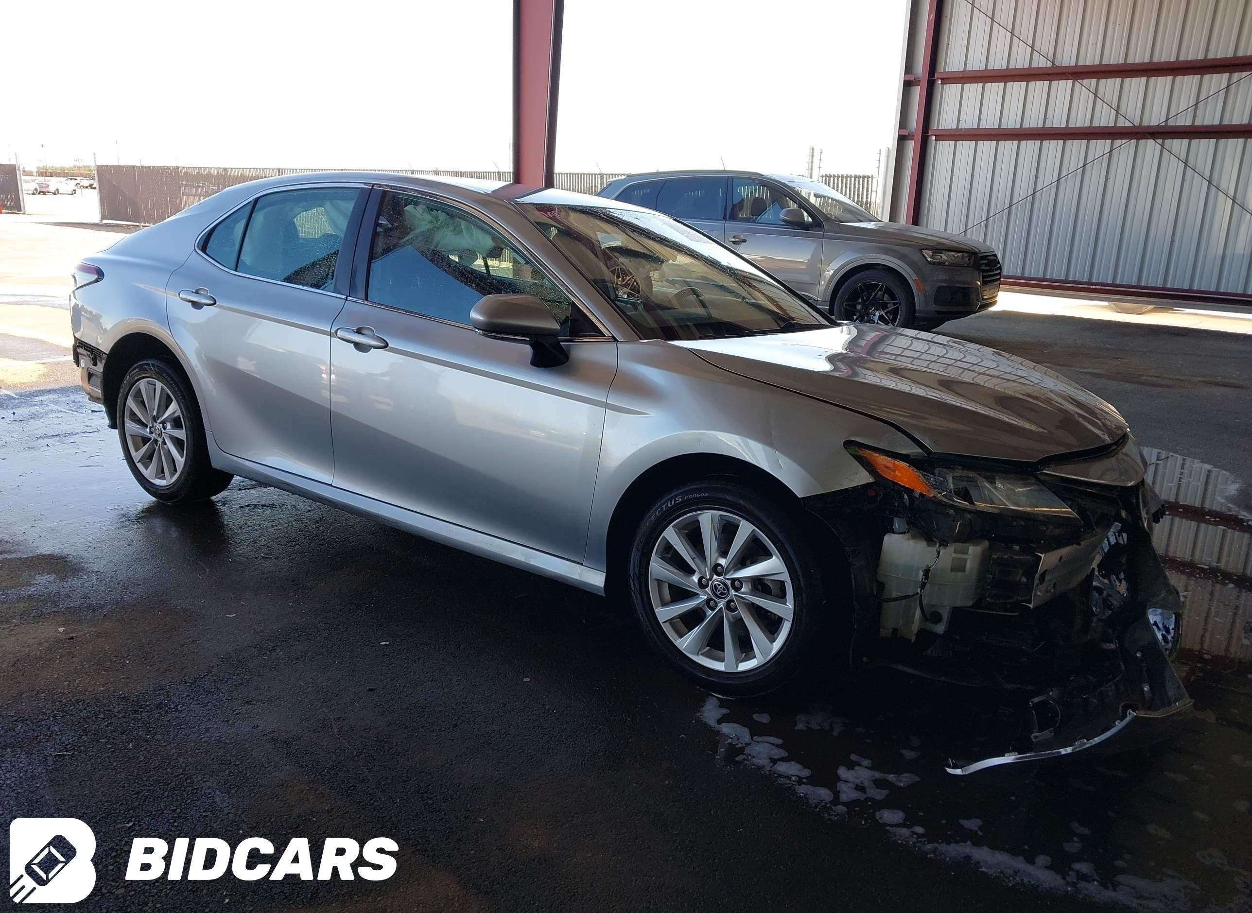 2023 Toyota Camry, LE