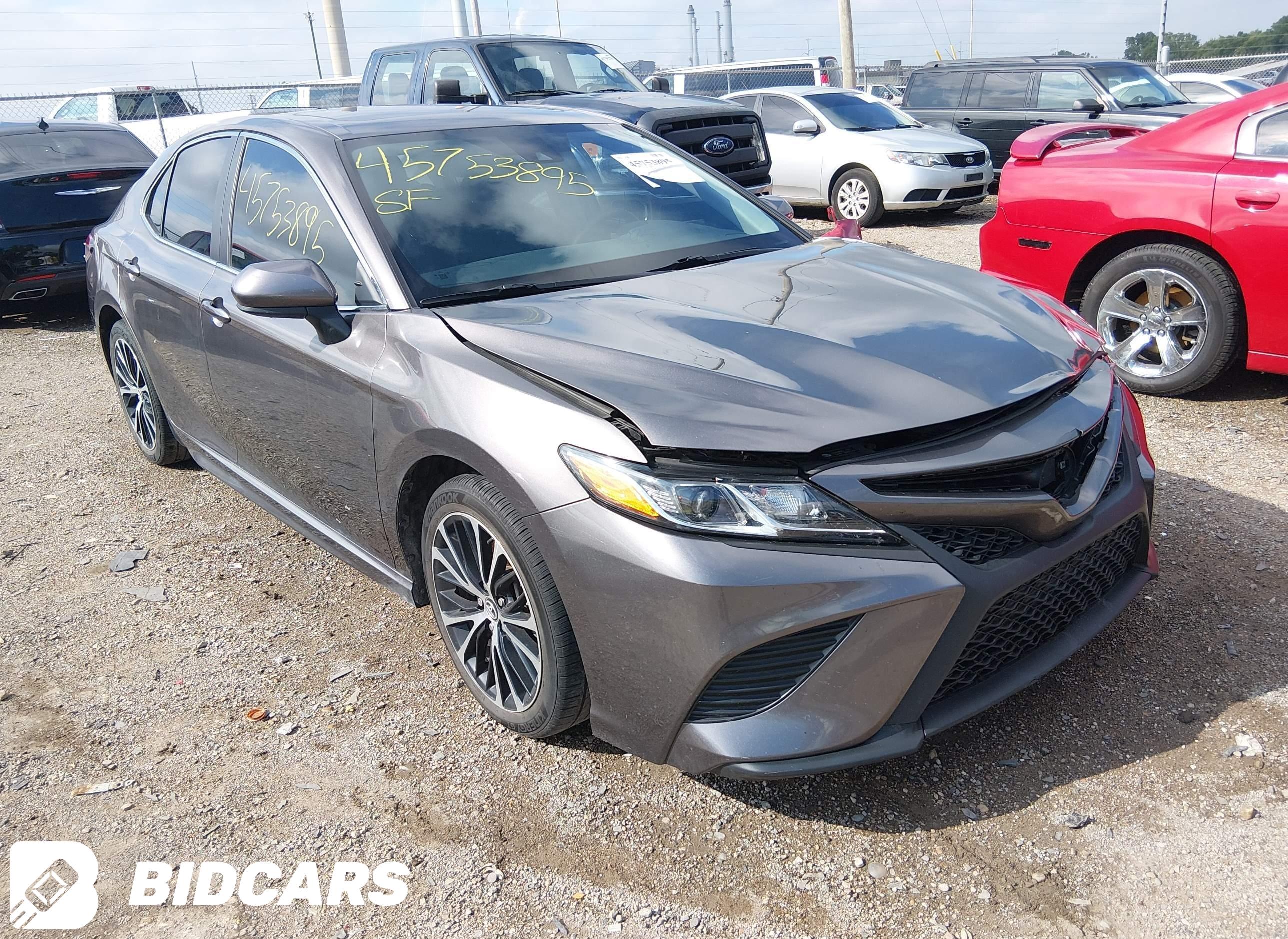 2018 Toyota Camry, SE