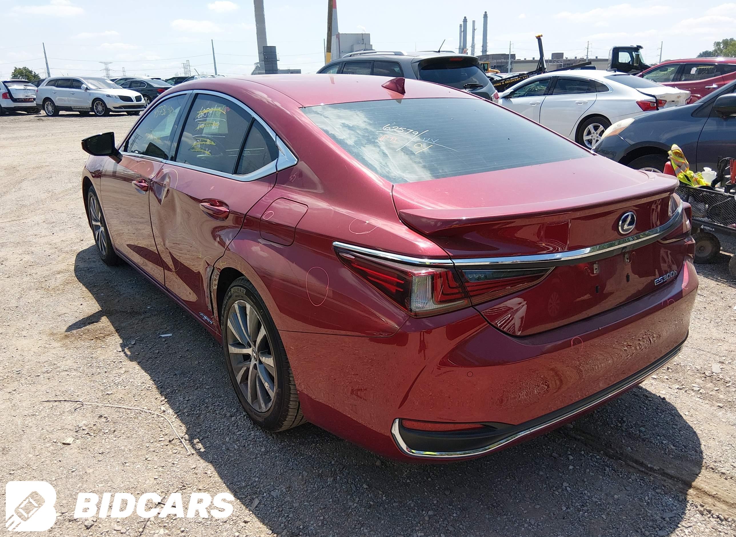 2021 Lexus ES, 300H