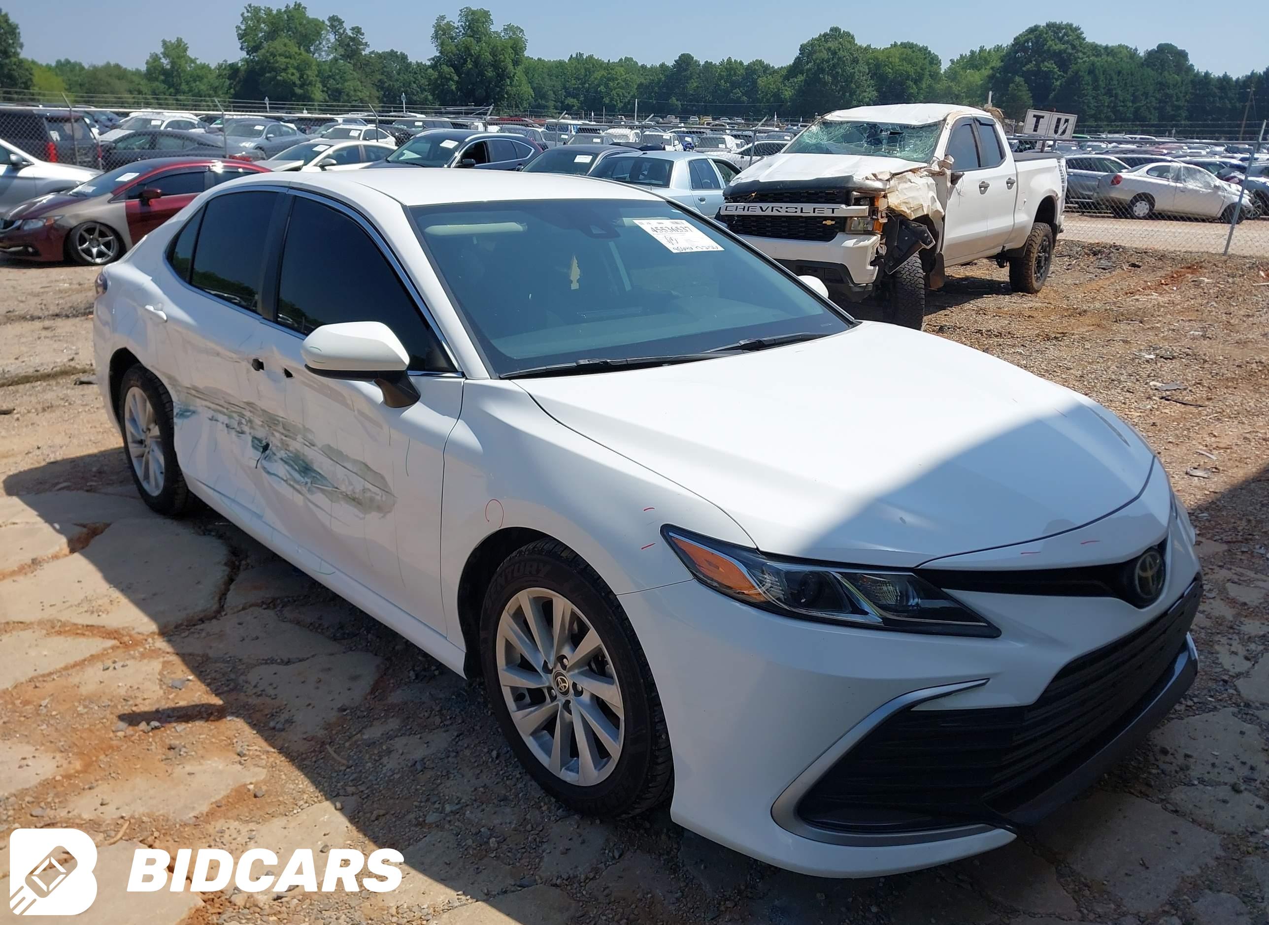 2021 Toyota Camry, LE