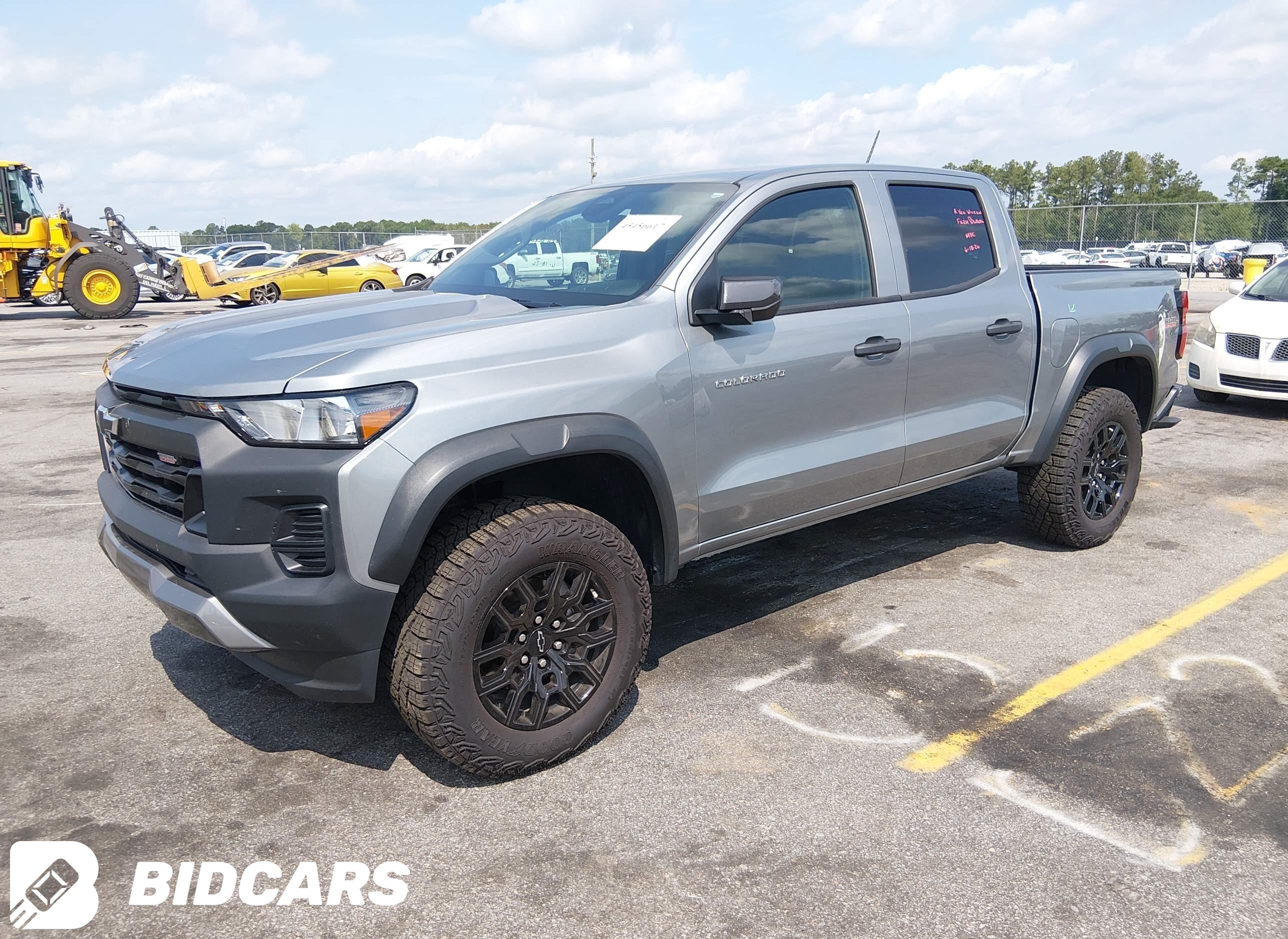 2025 Chevrolet Colorado, 4Wd...
