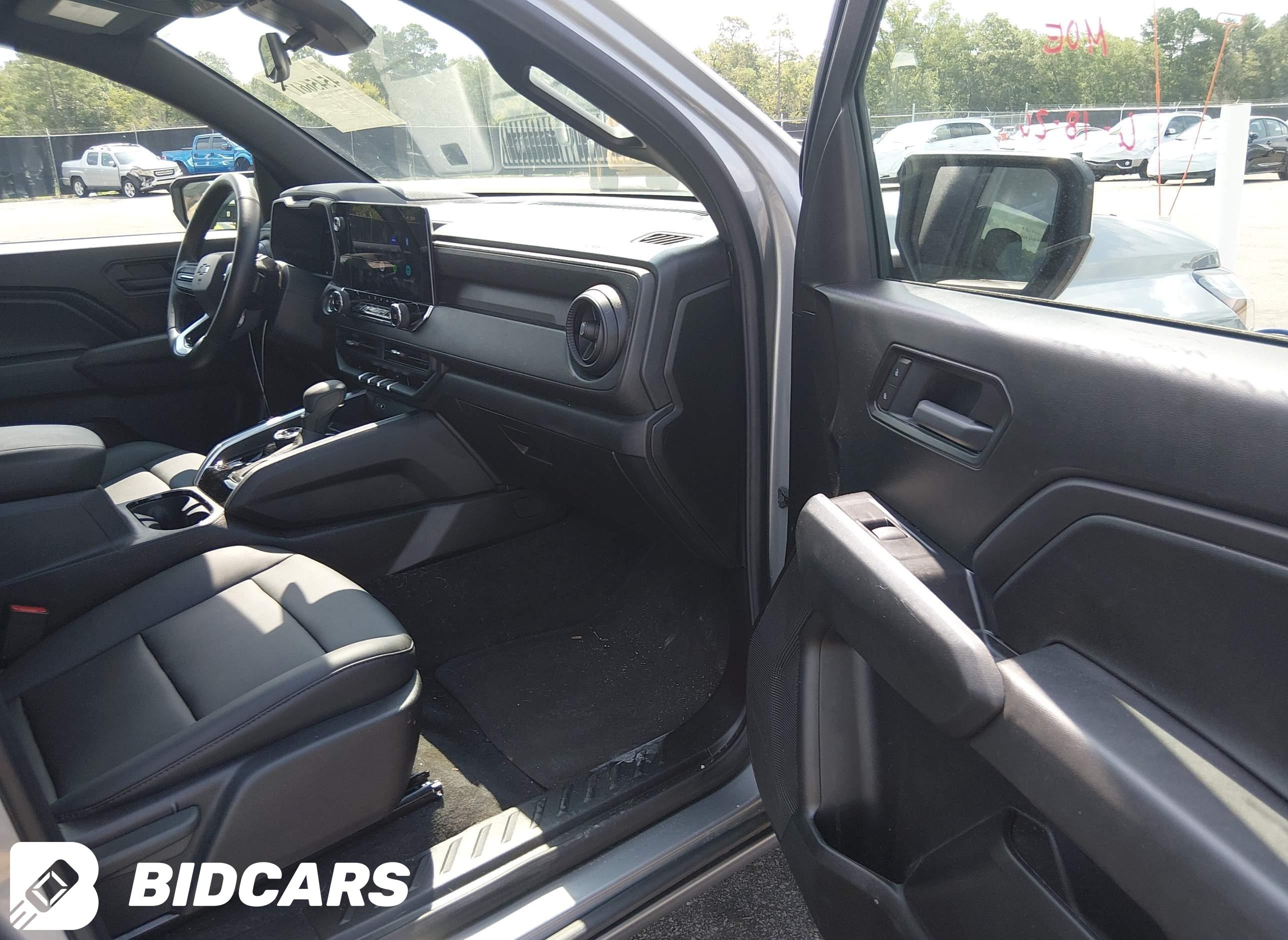 2025 Chevrolet Colorado, 4Wd...