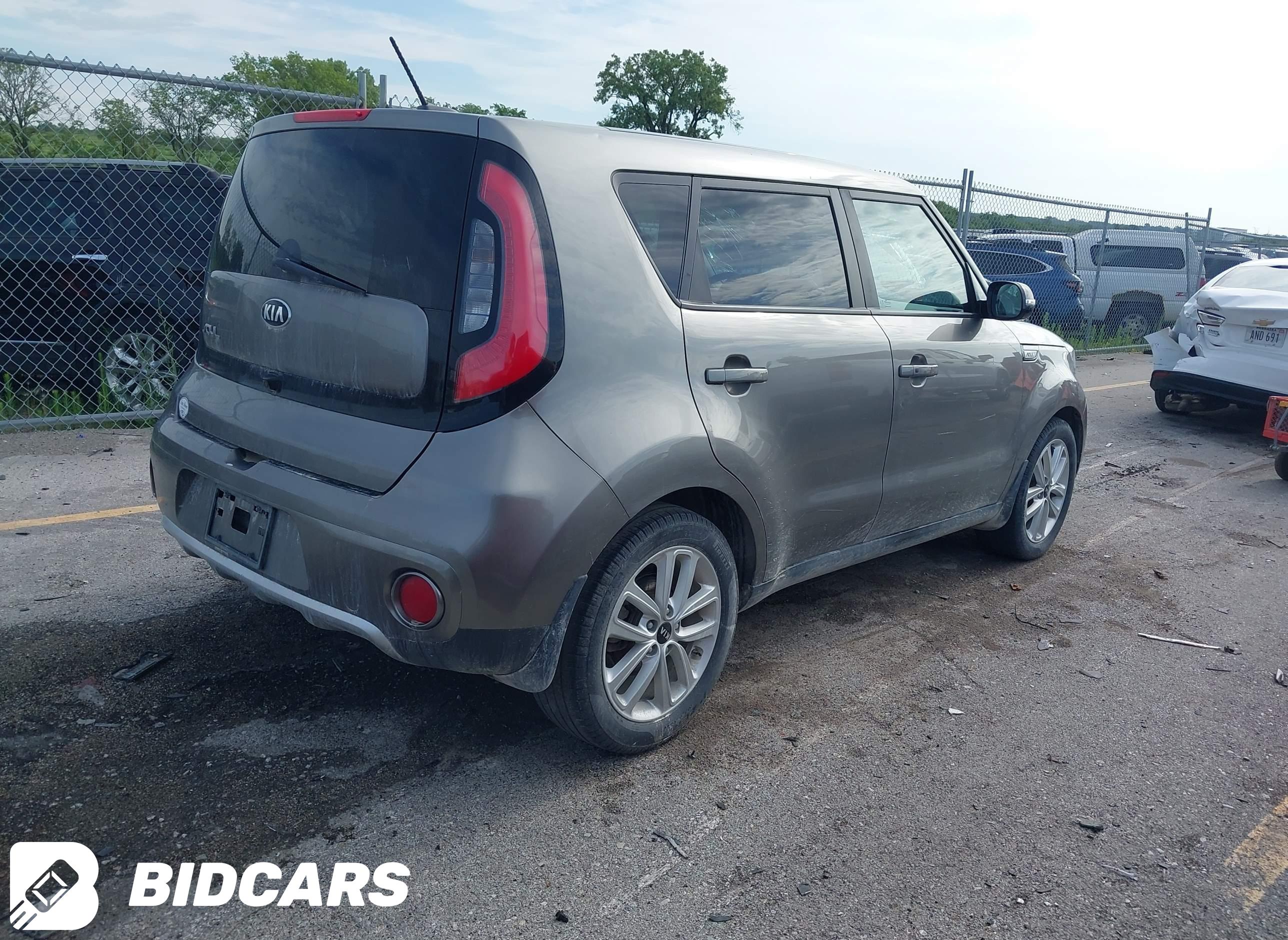 2017 KIA Soul, +